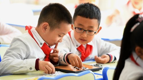 義務教育改十二年制?教育部:目前還不具備條件 義務教育改十二年制?教育部:目前還不具備條件