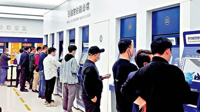 深圳增赴港簽注點　掃碼付款刷臉現場拿證