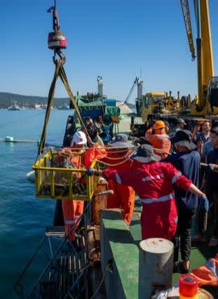 甲午沉艦「靖遠」艦遺址水下考古發現大口徑炮彈