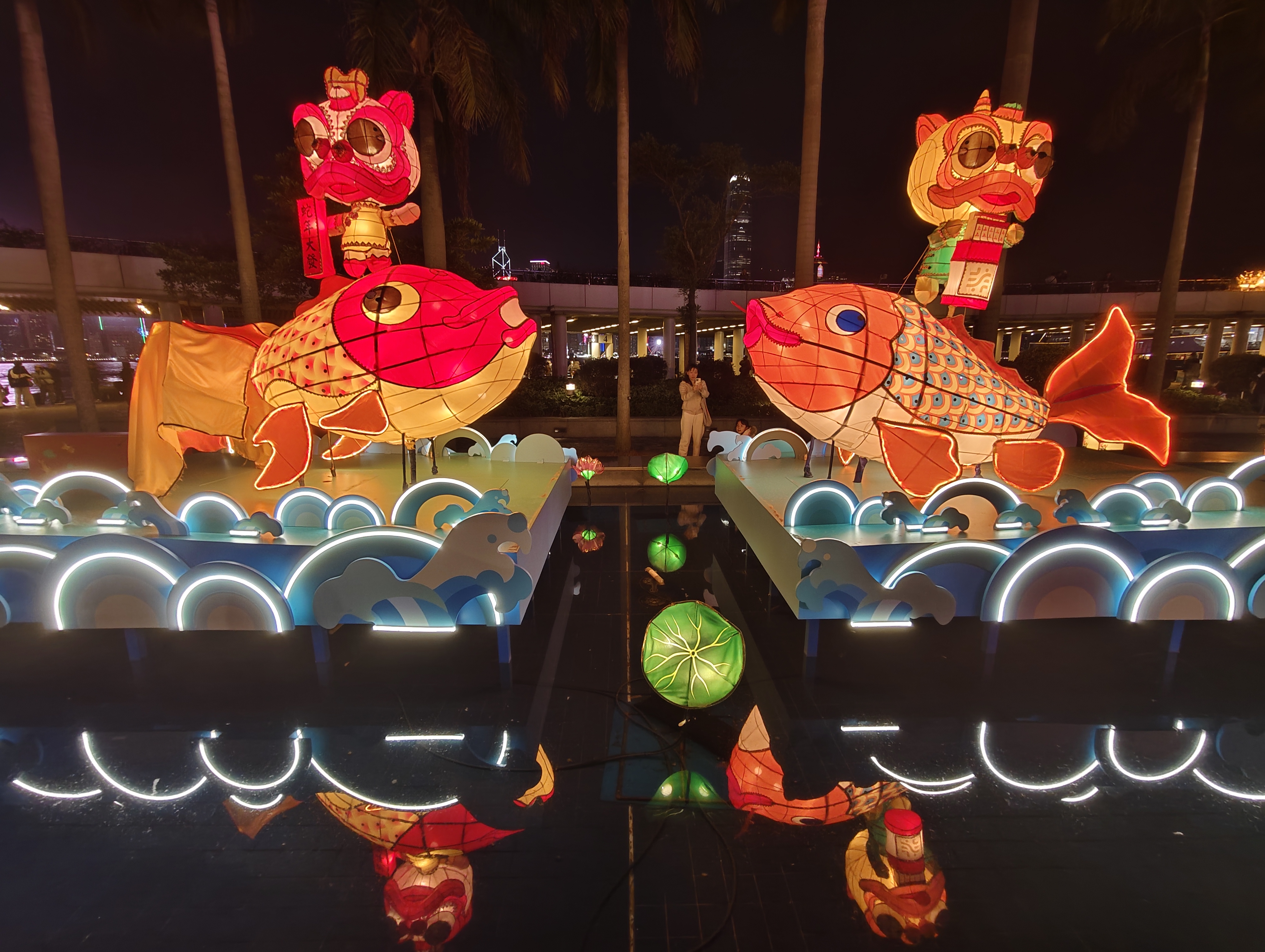 「燈魚躍動．歲歲豐盈」花燈