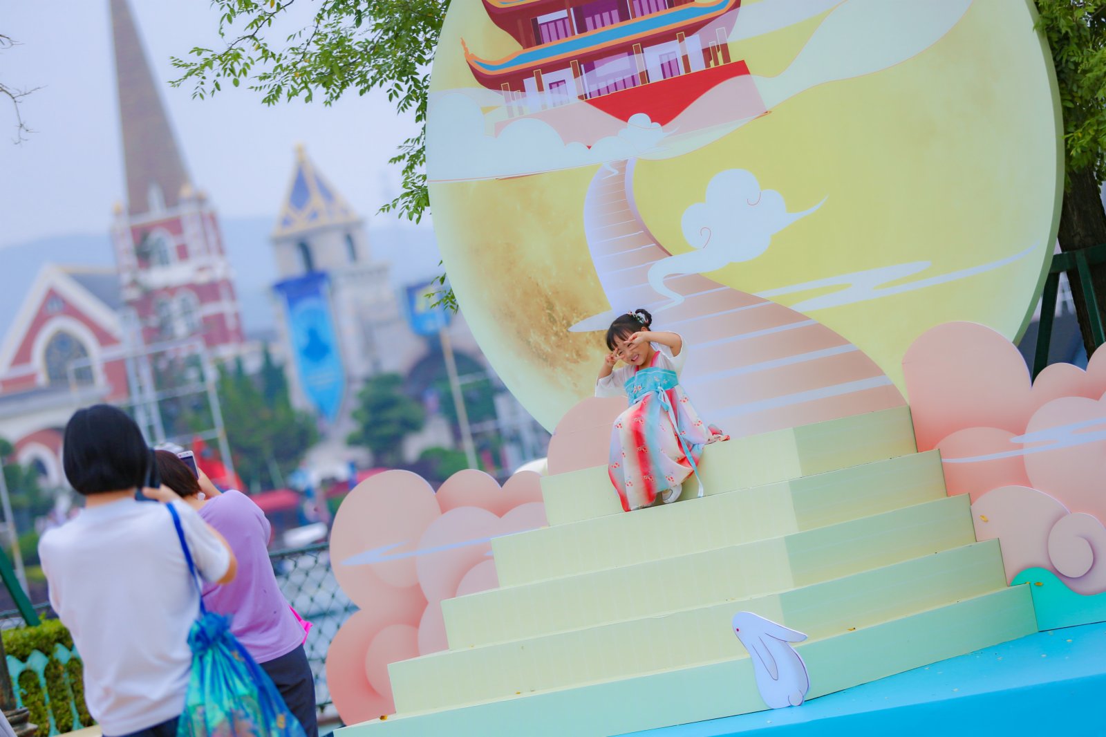 中秋小長假盛行「國潮風」短途親子游(記者宋偉攝)