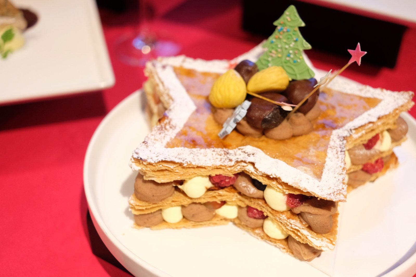 香港迪士尼樂園「A Disney Christmas」聖誕主題活動。(大公文匯全媒體記者 麥鈞傑 攝) 香港迪士尼樂園「A Disney Christmas」聖誕主題活動。(大公文匯全媒體記者 麥鈞傑 攝)