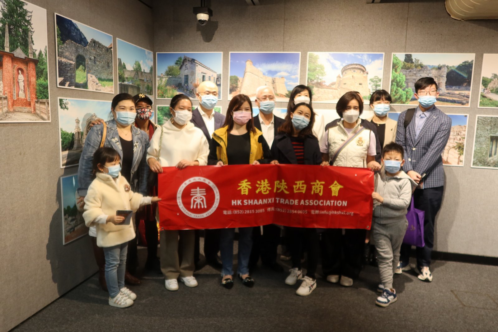 「香港陝西商會」前來觀展。(大公文匯全媒體記者楊新雨攝) 「香港陝西商會」前來觀展。(大公文匯全媒體記者楊新雨攝)