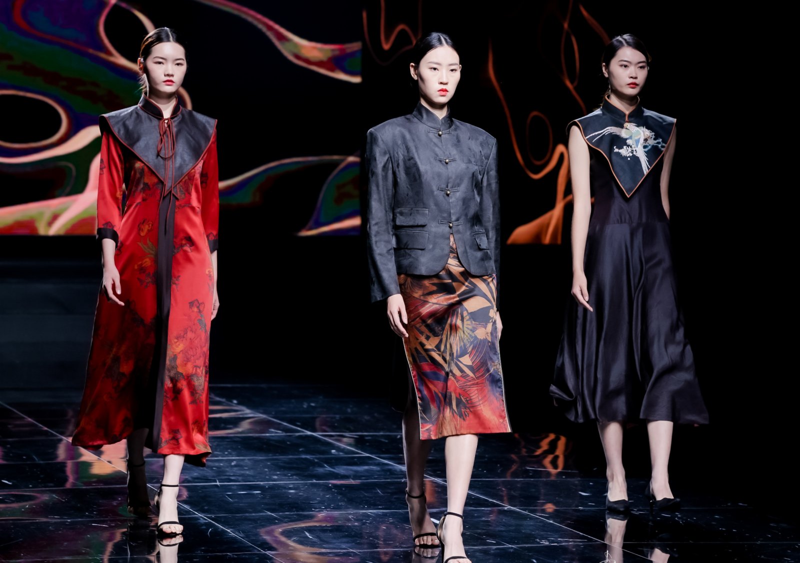 「香雲紗」屬於粵港澳大灣區地區獨有的絲綢面料。（受訪者供圖）