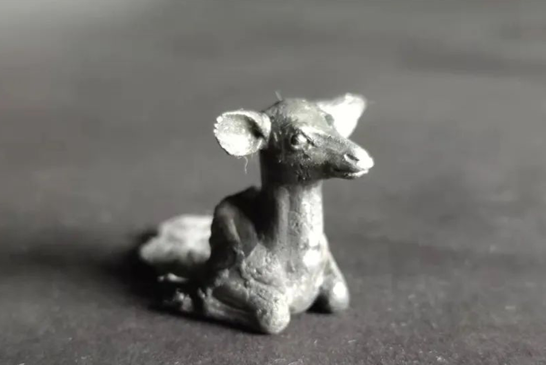 秦始皇帝陵西側1號墓葬出土的小動物俑。(受訪者供圖) 秦始皇帝陵西側1號墓葬出土的小動物俑。(受訪者供圖)