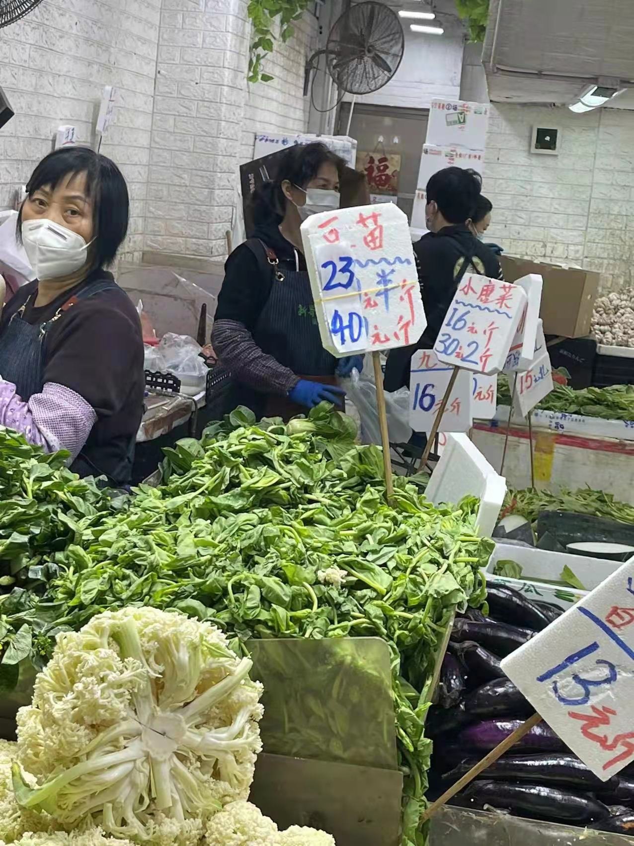香港菜價稍回落，惟熱門菜類仍缺貨。（大公文匯全媒體記者 李九歌 攝）