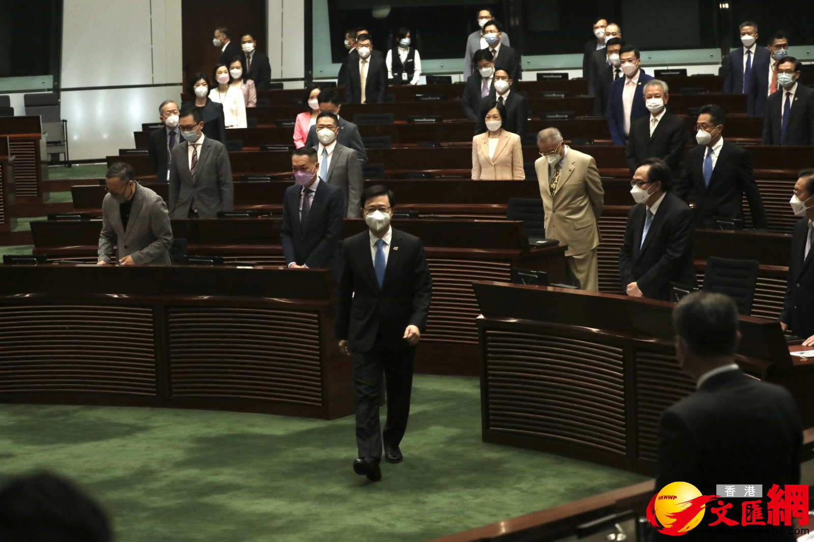 李家超出席行政長官答問會。(大公文匯全媒體記者李斯哲攝) 李家超出席行政長官答問會。(大公文匯全媒體記者李斯哲攝)