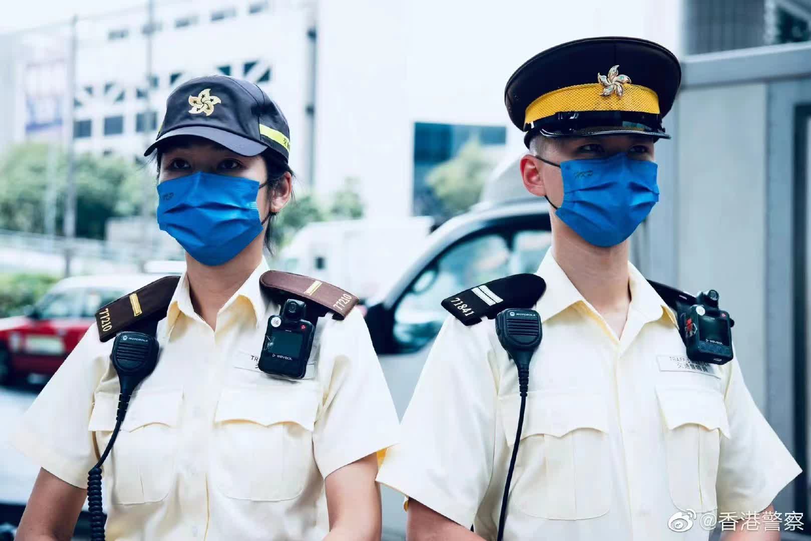 9月1日起軍裝警員及交通督導員可在戶外佩戴棒球帽，警帽在特定儀式或場合佩戴。（香港警察微博）