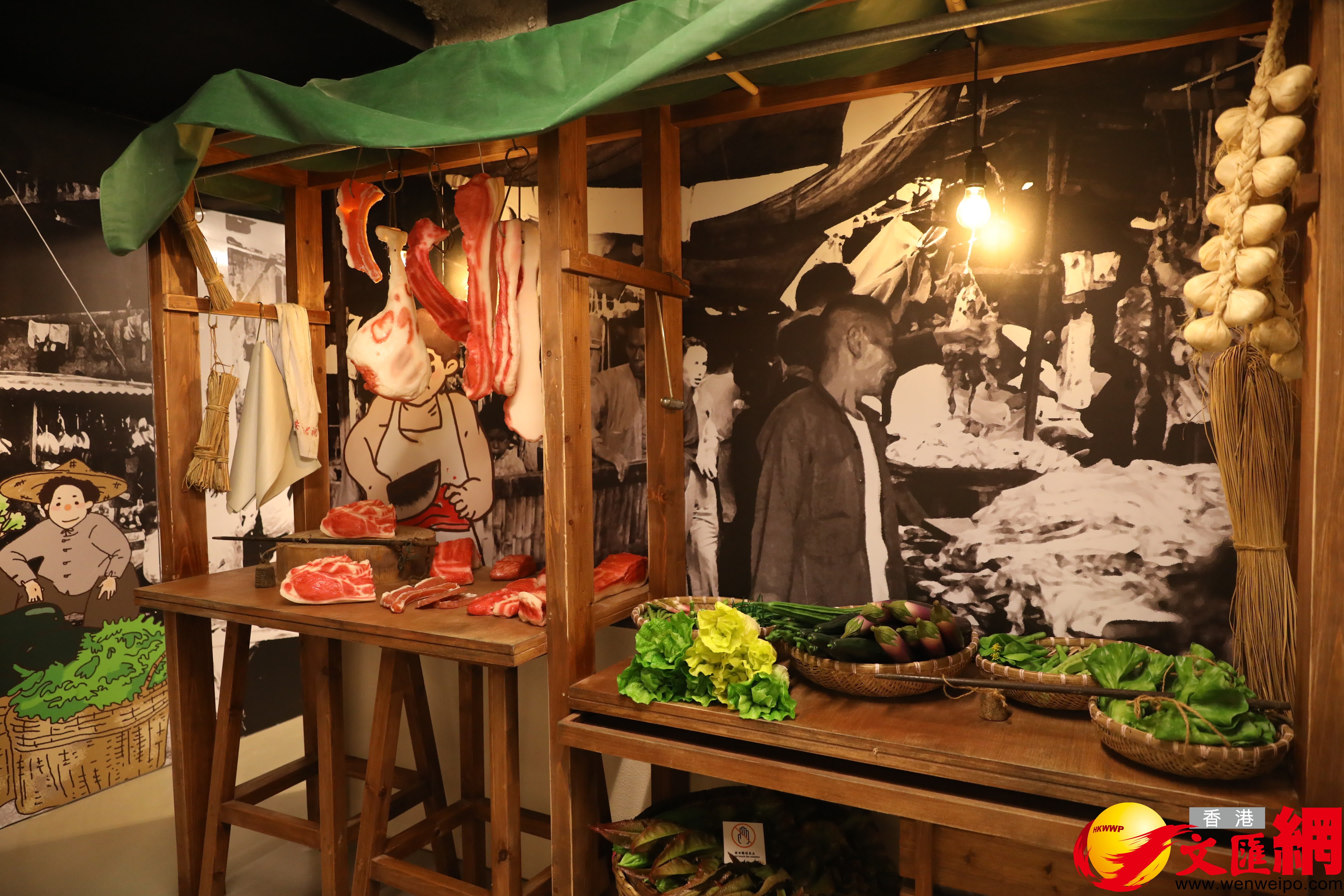 全新的地下展廳，新增了十大主題展區，包括大牌檔、街市、雜貨舖、制水、戲院、中西節日、涼茶舖、遊樂場、理髮店、童年遊戲等。（大公文匯全媒體記者 李斯哲 攝）