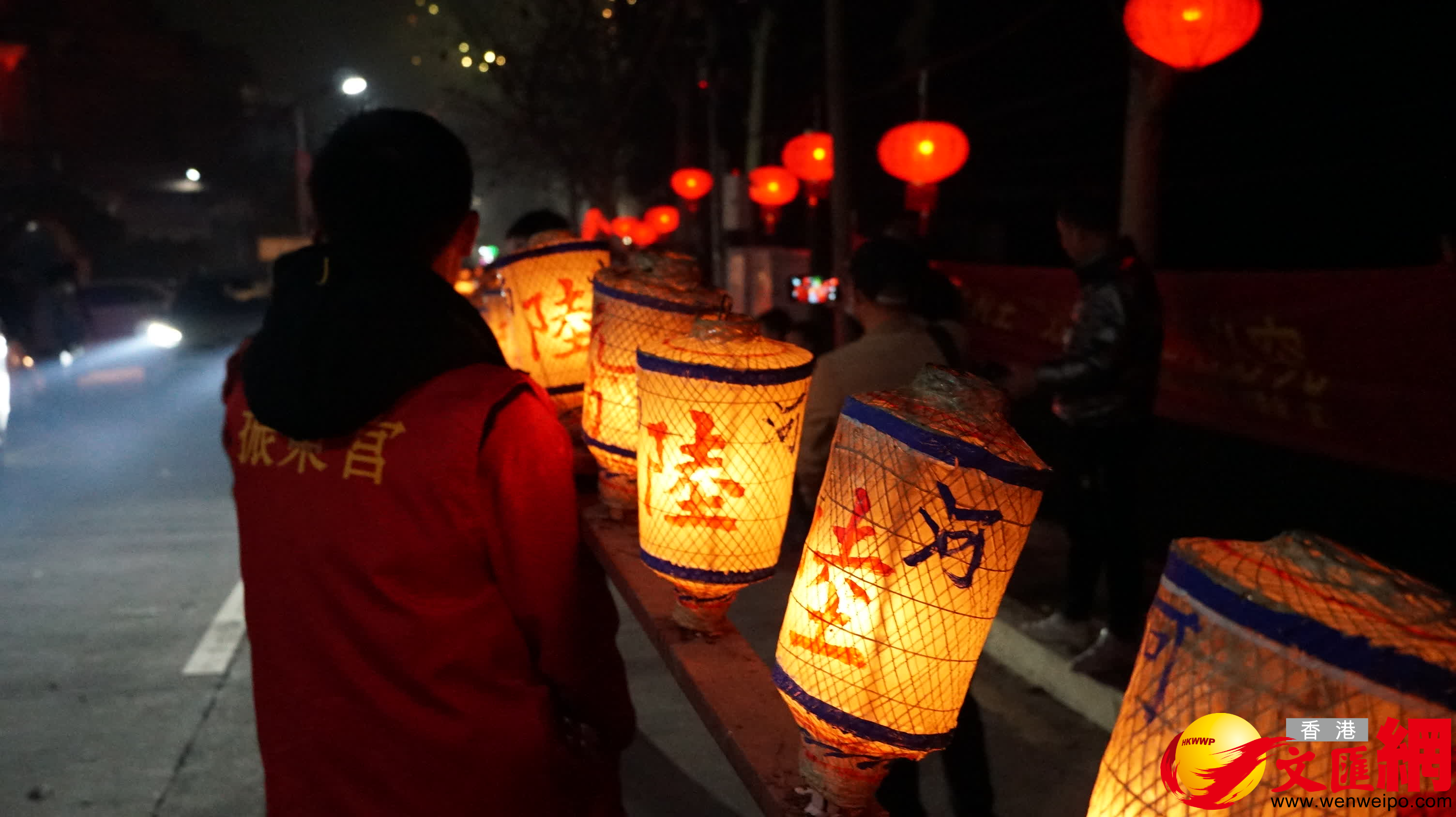 2月5日，福建省泉州市泉港區涂嶺鎮樟腳村舉辦板凳龍燈鬧元宵活動。（蔣煌基攝）