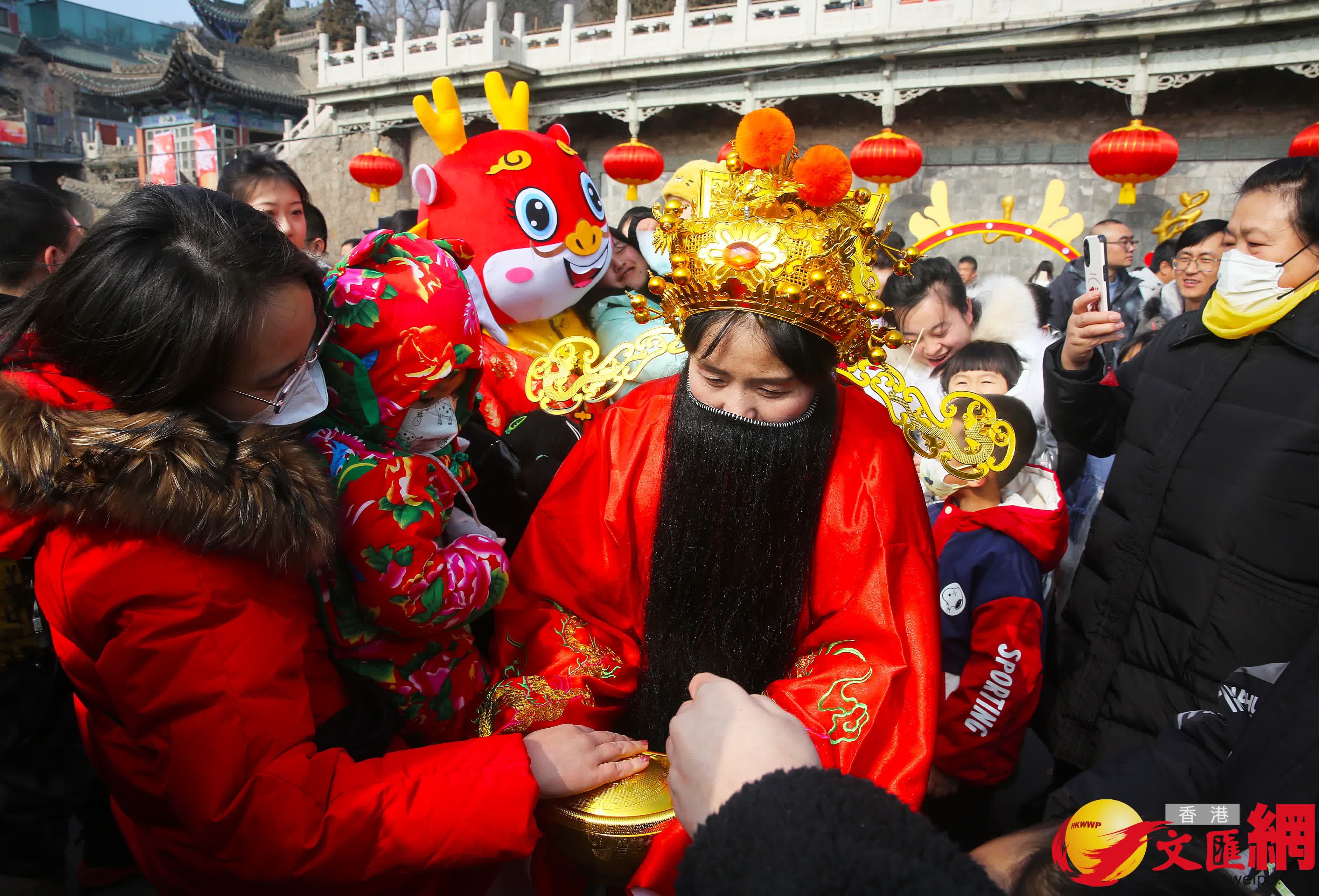 甘肅蘭州黃河河畔年味漸濃。（香港文匯網記者 郭濤 攝）