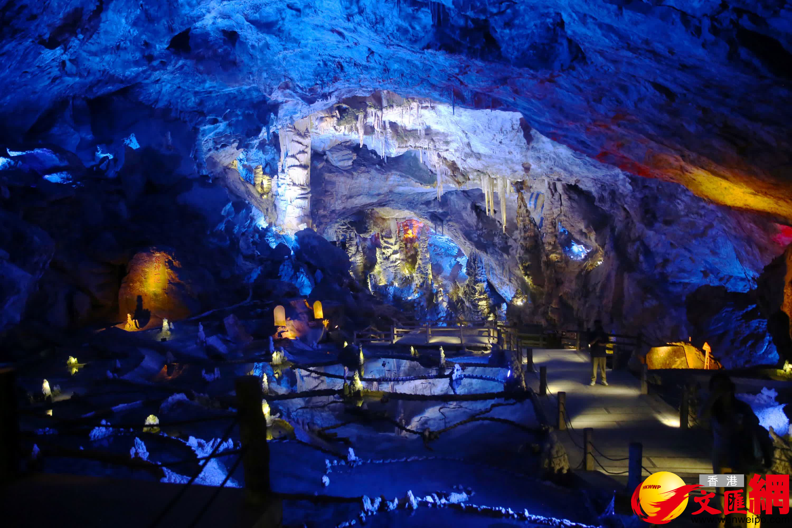 位於甘肅省隴南市的萬象洞有「華夏第一洞」的美譽。（記者郭濤攝）