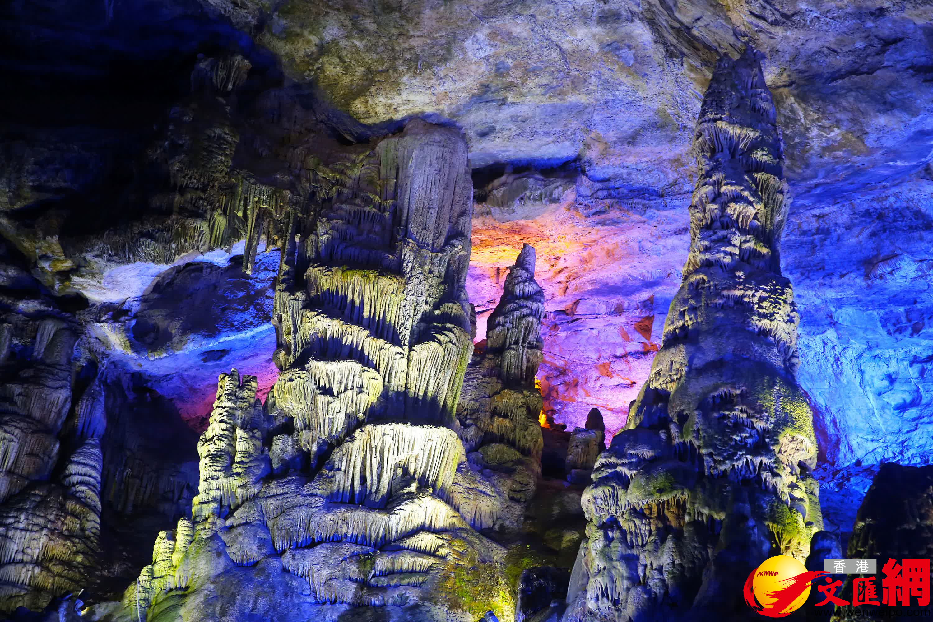 位於甘肅省隴南市的萬象洞有「華夏第一洞」的美譽。（記者郭濤攝）