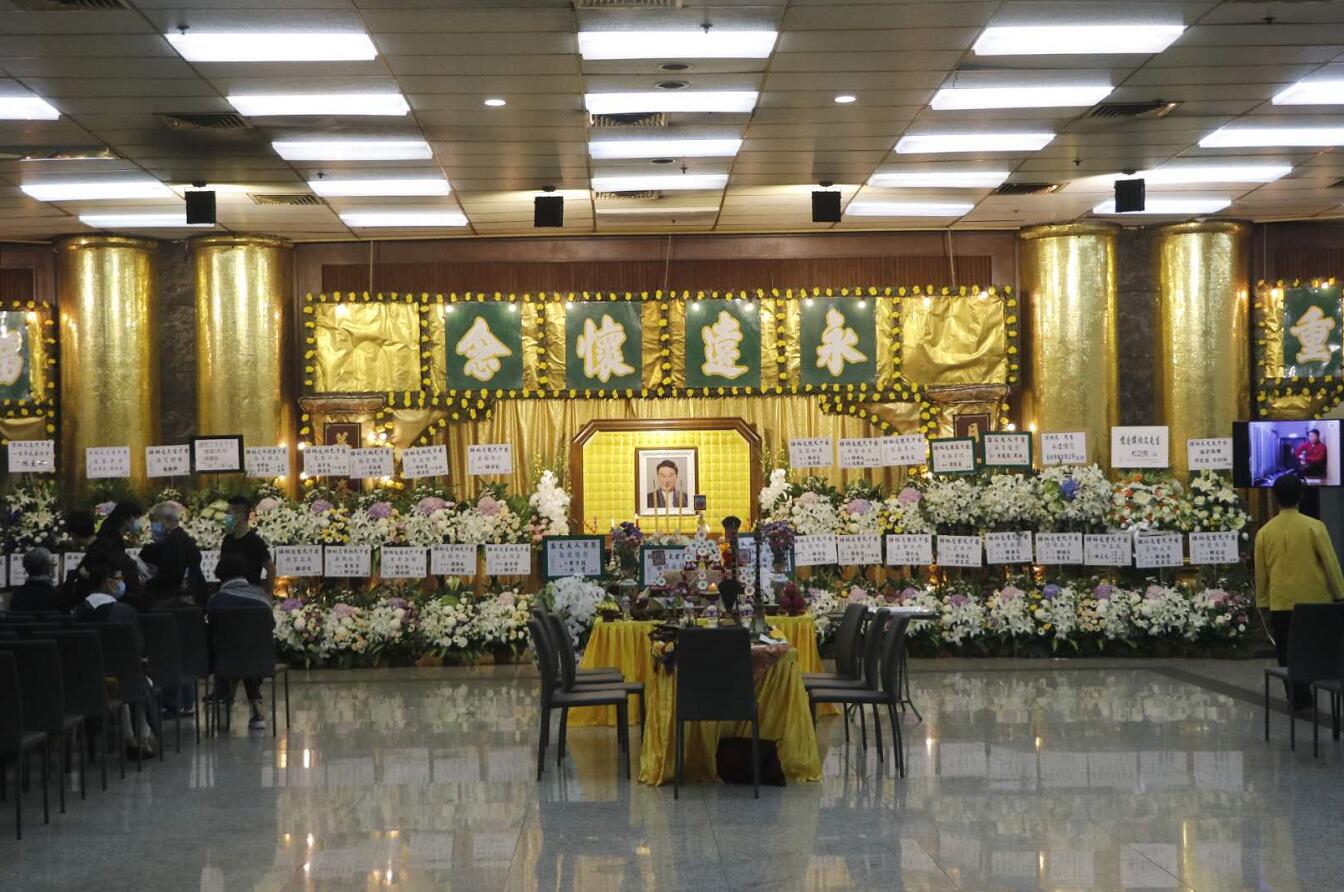 「配音王」譚炳文因肺癌於今年9月5日不幸離世，結束其近70年「歌影視播配」的多棲演藝生涯，終年86歲。今日（9月21日）在紅磡世界殯儀館地下「世界堂」設靈。（大公文匯全媒體記者攝）
