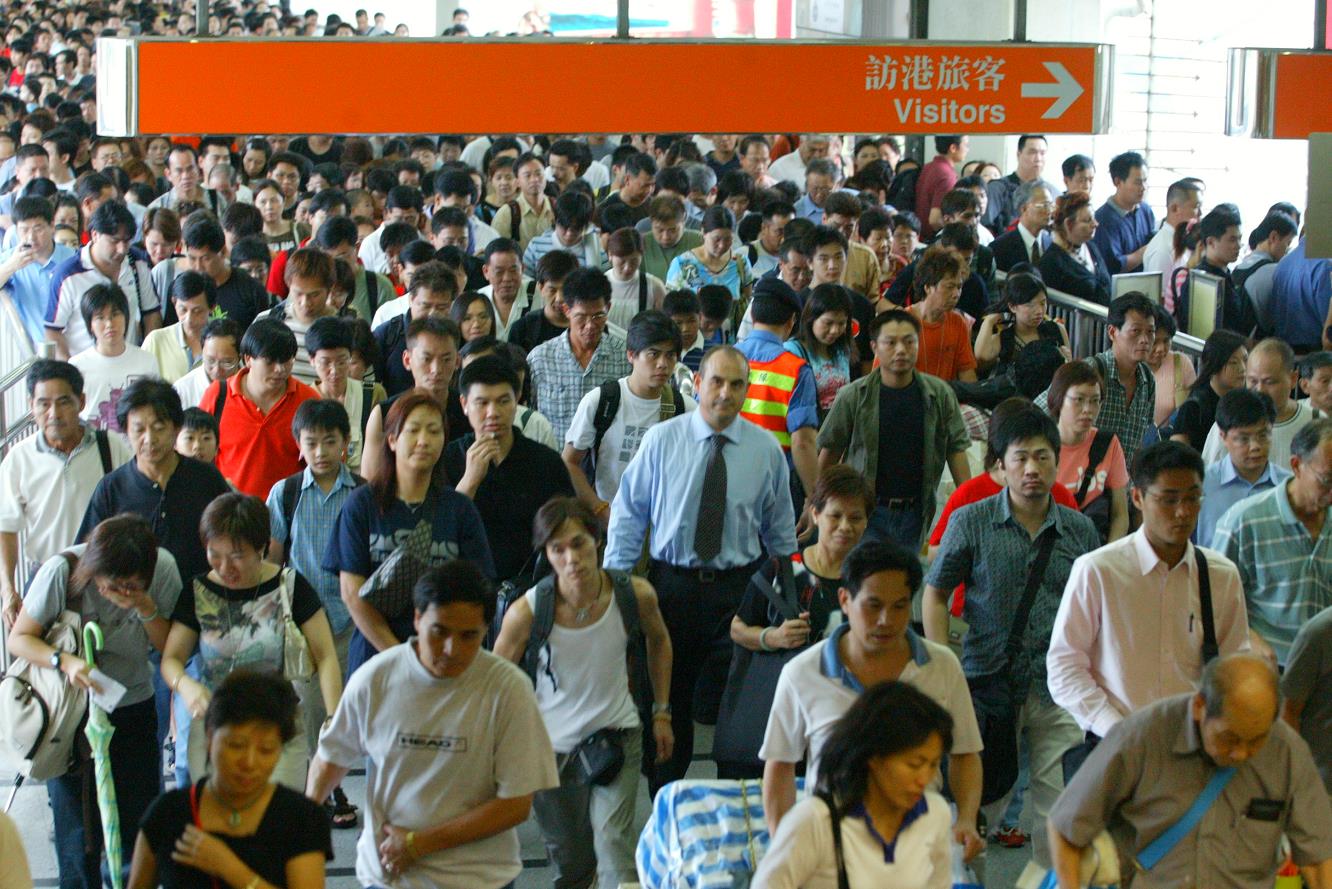 2003年8月實行個人游香港的首日。（攝影：岑志利）