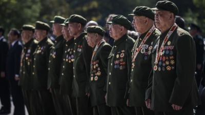 全國各地舉行烈士紀念日活動緬懷先烈