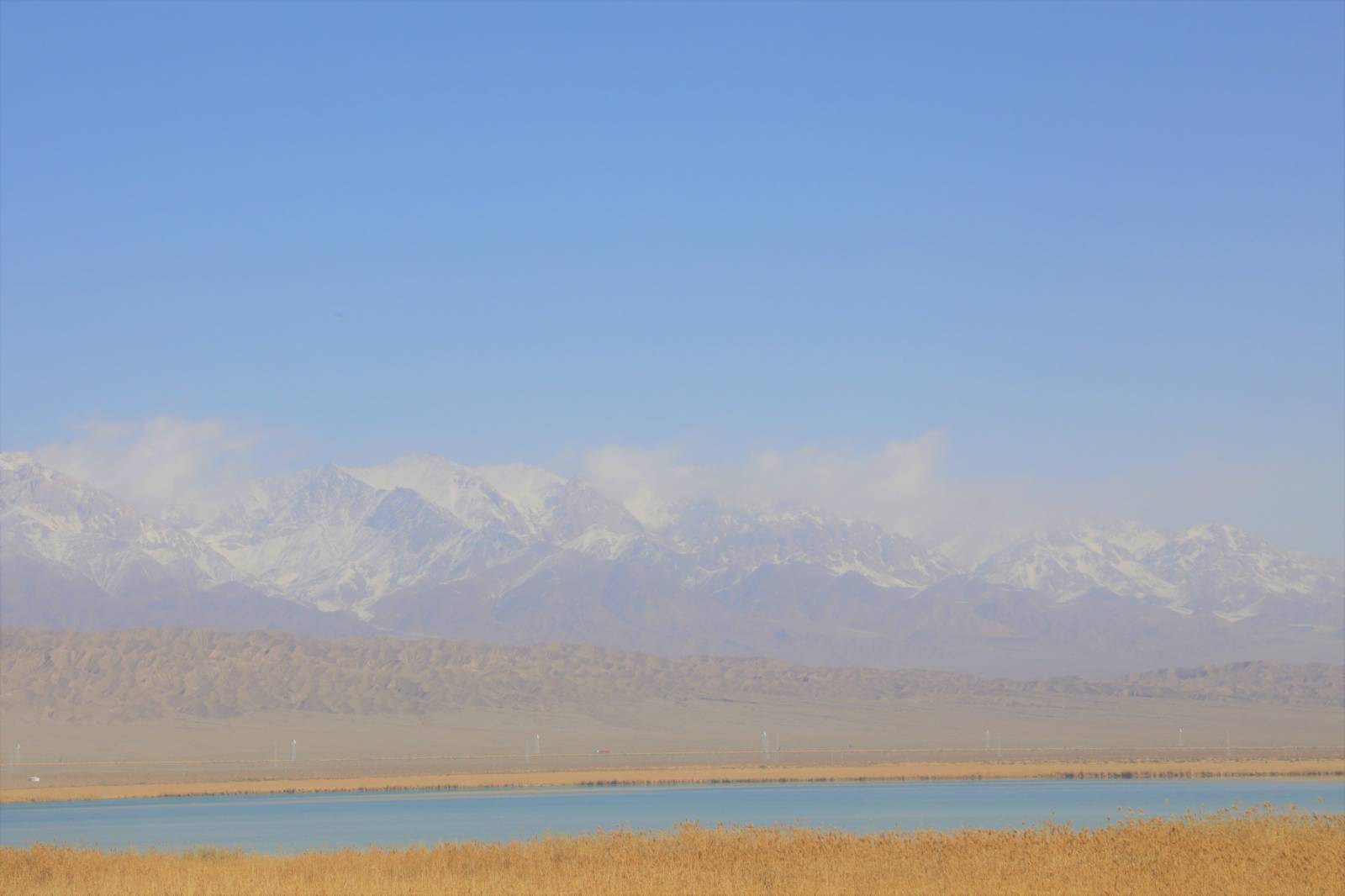 可魯克湖是柴達木盆地最大的淡水湖泊，距離青海省海西蒙古族藏族自治州德令哈約50公里，海拔約2800米。（新華社）