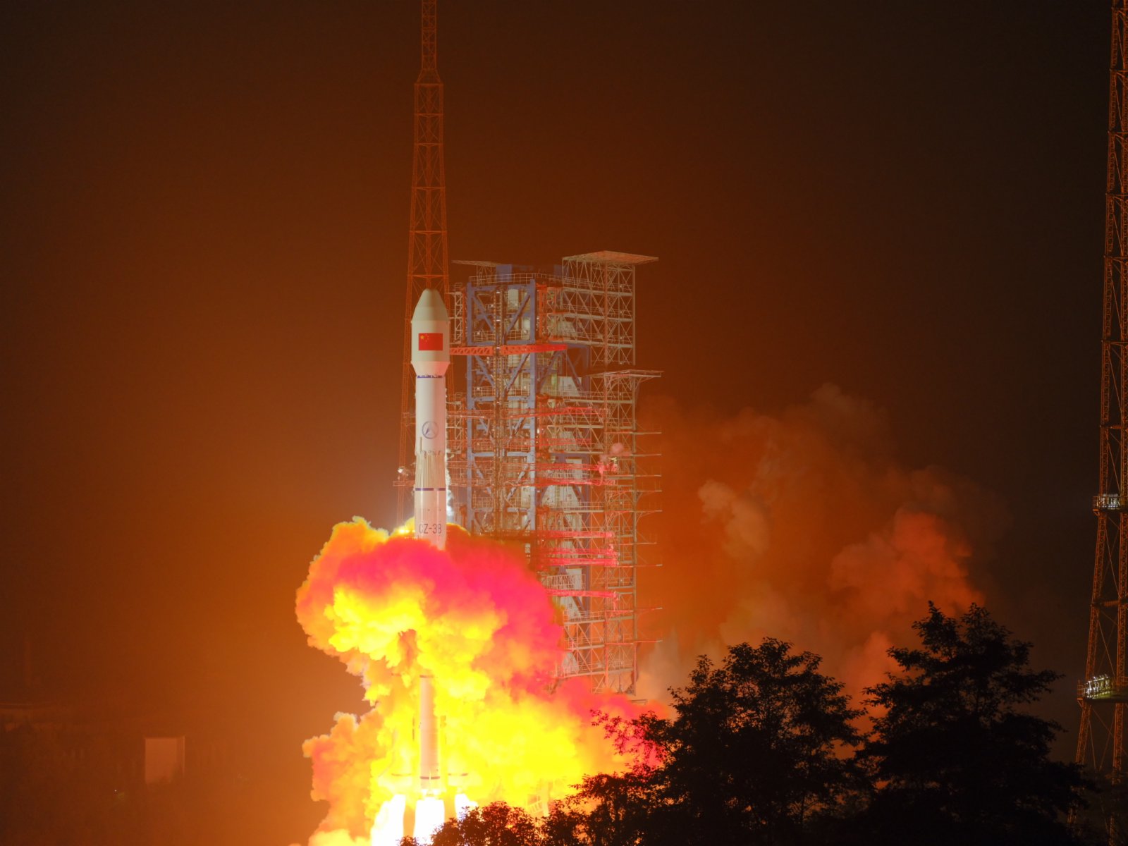 北京時間11月12日23時59分，中國在西昌衛星發射中心用長征三號乙運載火箭，將天通一號02星送入預定軌道，發射獲得圓滿成功。