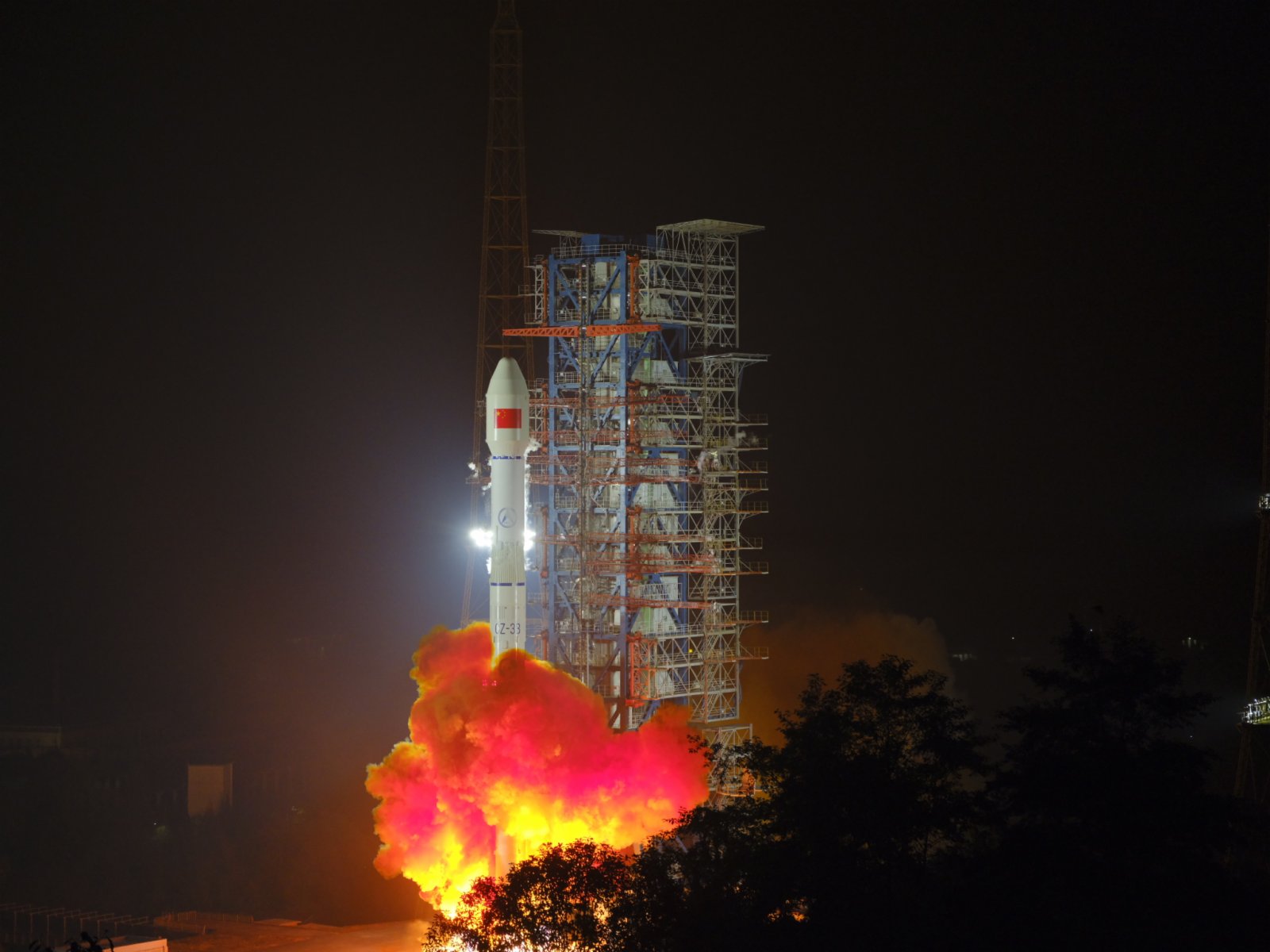 北京時間11月12日23時59分，中國在西昌衛星發射中心用長征三號乙運載火箭，將天通一號02星送入預定軌道，發射獲得圓滿成功。