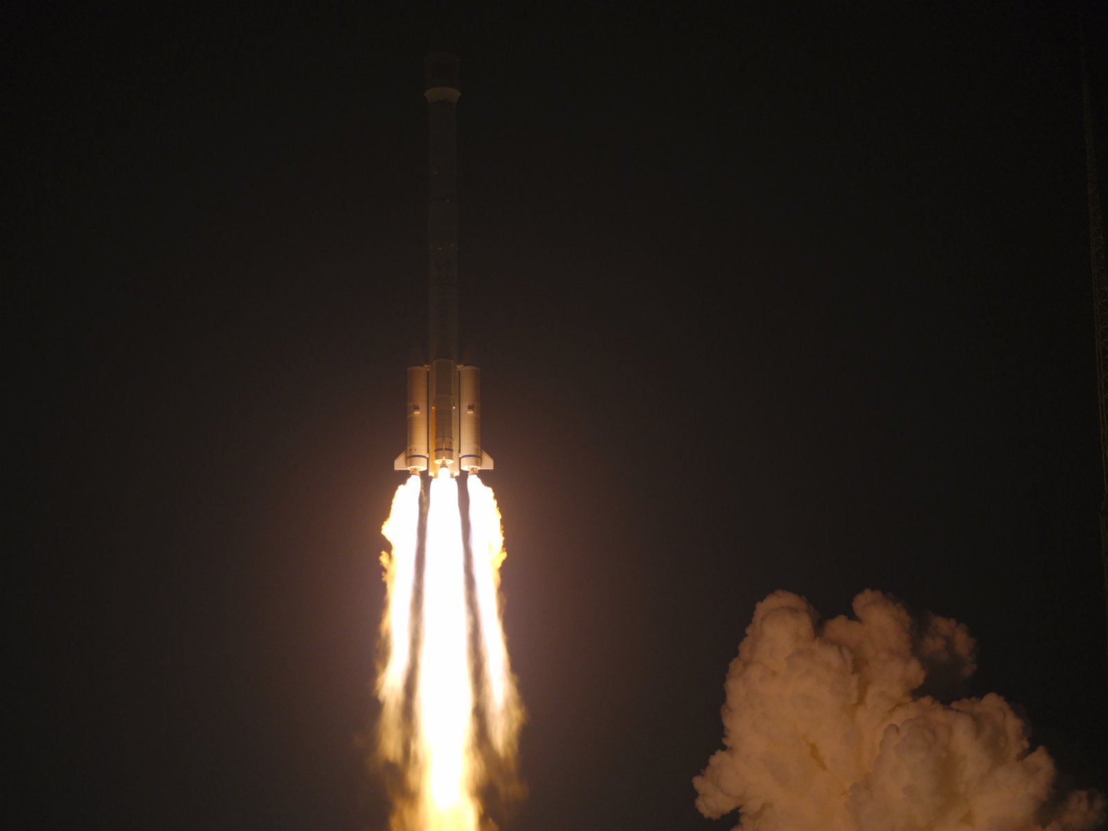 北京時間11月12日23時59分，中國在西昌衛星發射中心用長征三號乙運載火箭，將天通一號02星送入預定軌道，發射獲得圓滿成功。