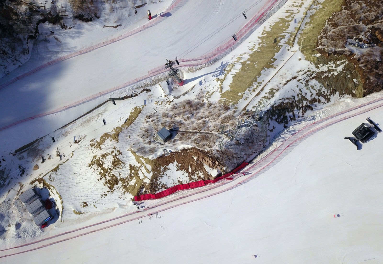 國家高山滑雪中心(無人機照片 新華社發)