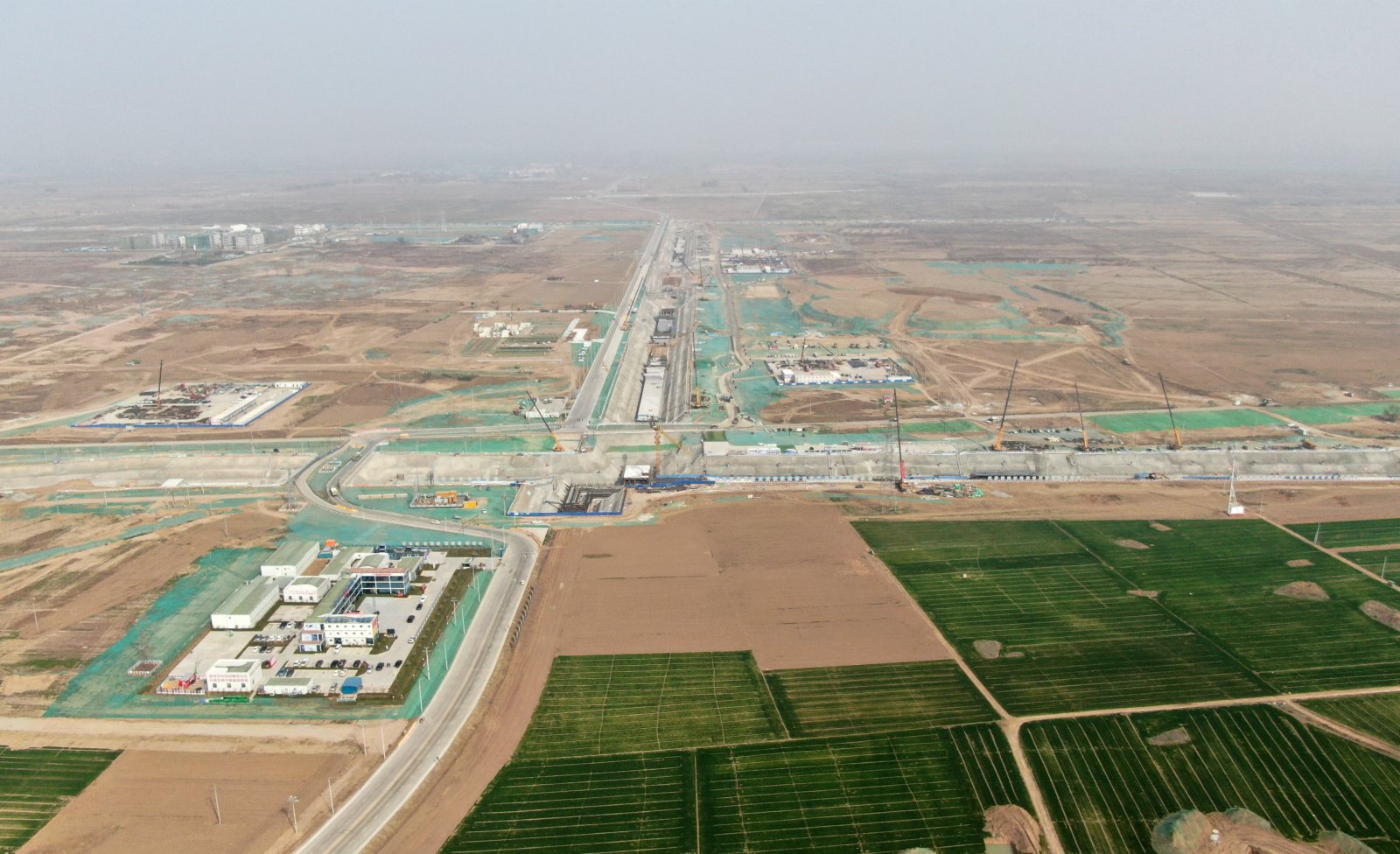 圖為3月31日，航拍雄安新區啟動區建設現場。 中新社
