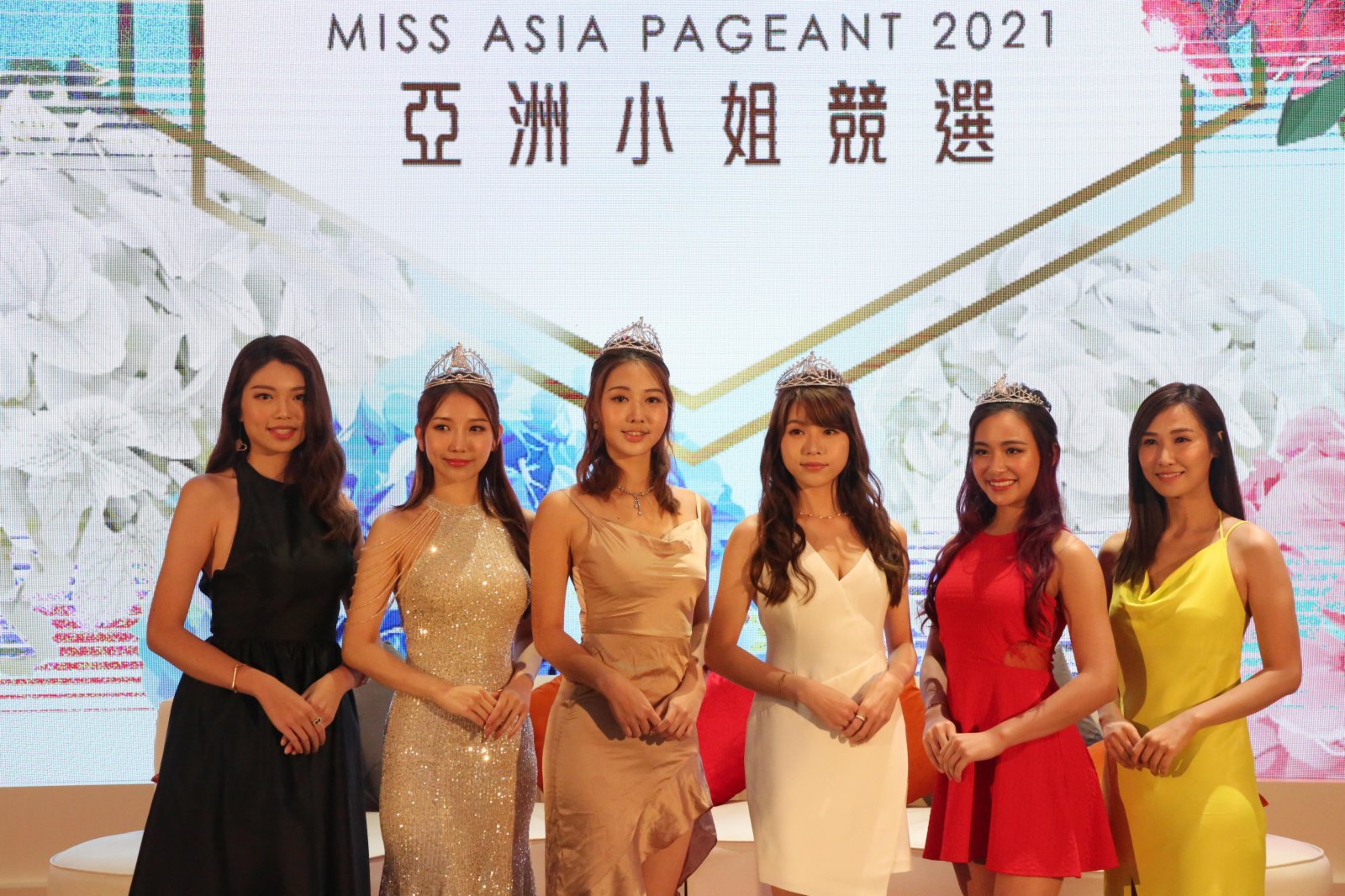 圖為歷屆亞洲小姐（左起）張可盈、羅思雅、梁雪瑤、蔡小蝶、範莎莎及林寶玉出席宣傳。（香港中通社）