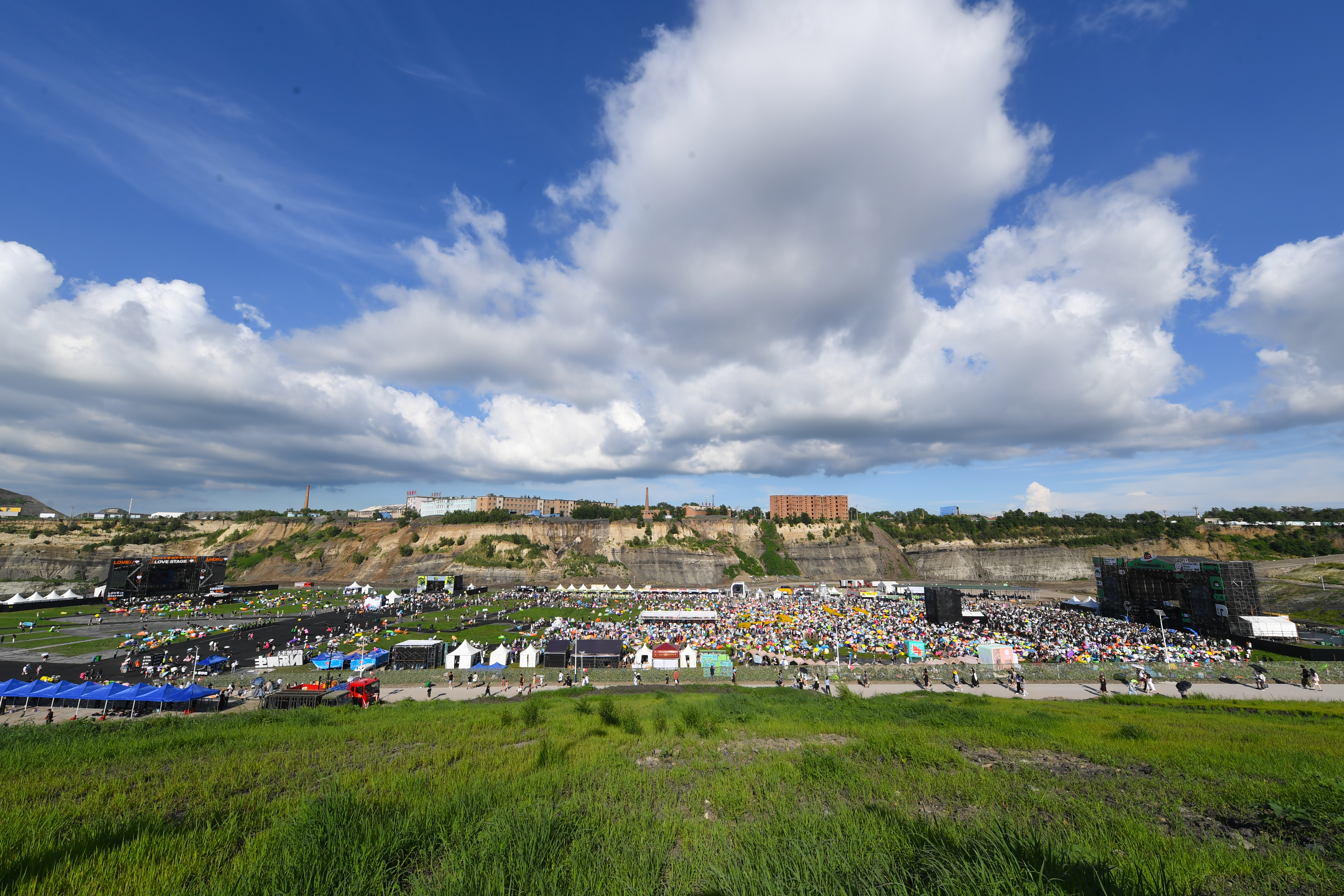 2021阜新草莓音樂節現場。（新华社）