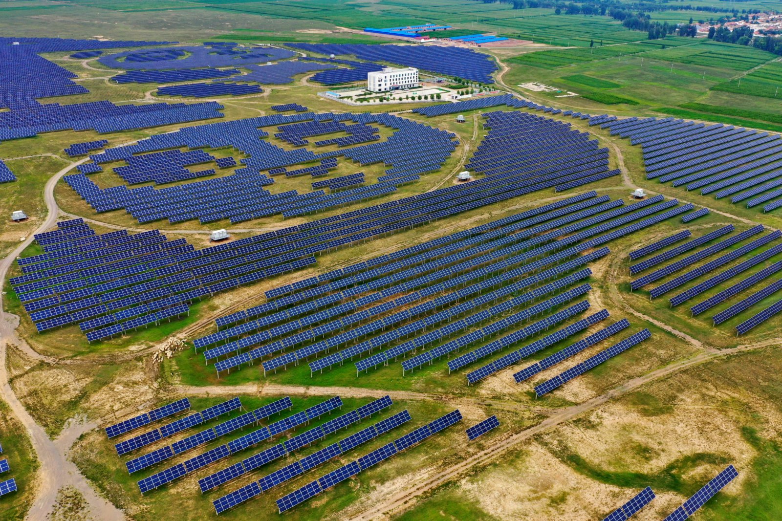 這是8月3日拍攝的「熊貓電站」（無人機照片）。（新華社）