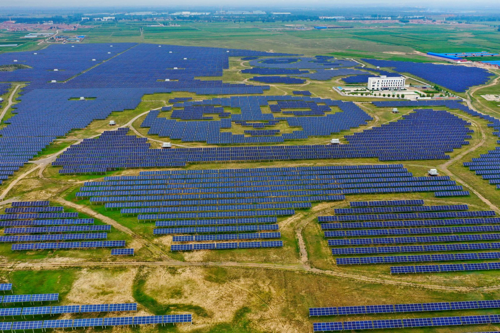 這是8月3日拍攝的「熊貓電站」（無人機照片）。（新華社）