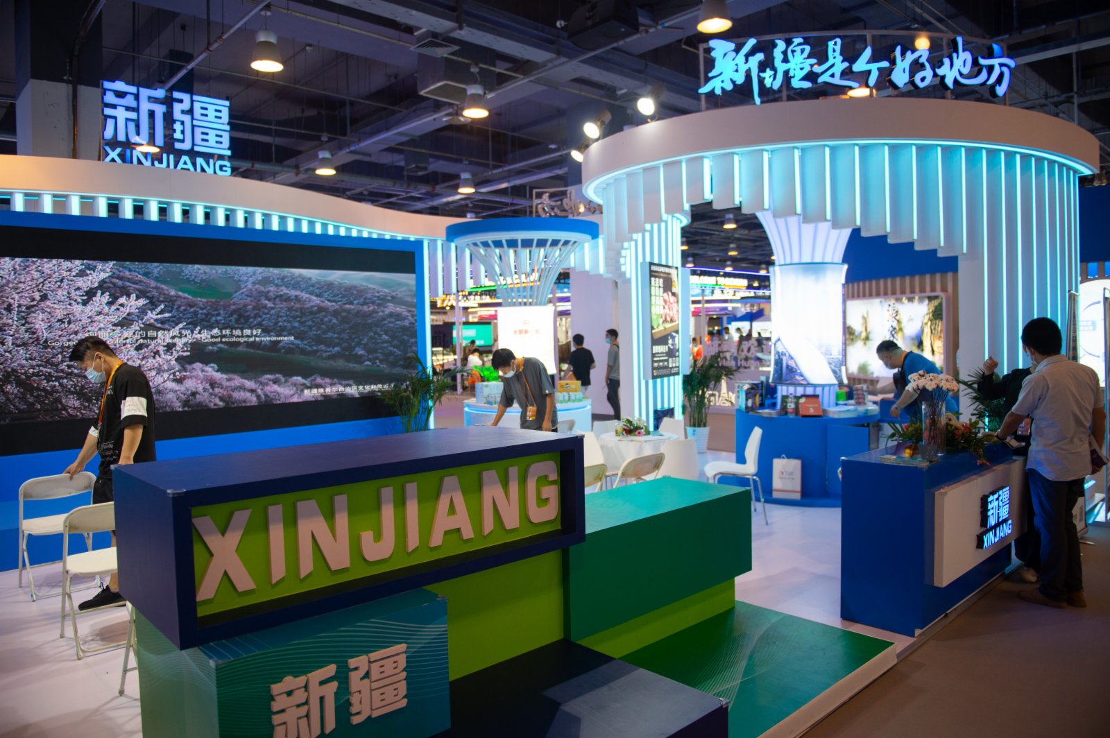 這是9月4日拍攝的服貿會國家會議中心展區新疆展位。（新華社）