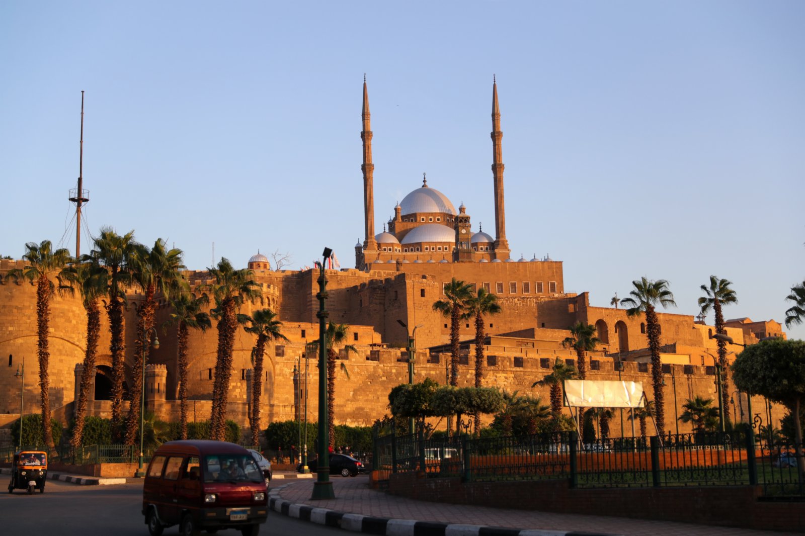 這是10月14日在埃及首都開羅拍攝的薩拉丁城堡。（新華社）