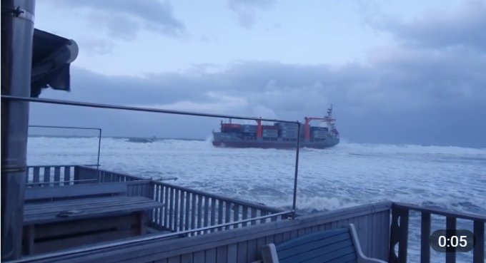 俄媒：在俄羅斯海域遇險的14名中國船員均已经獲救