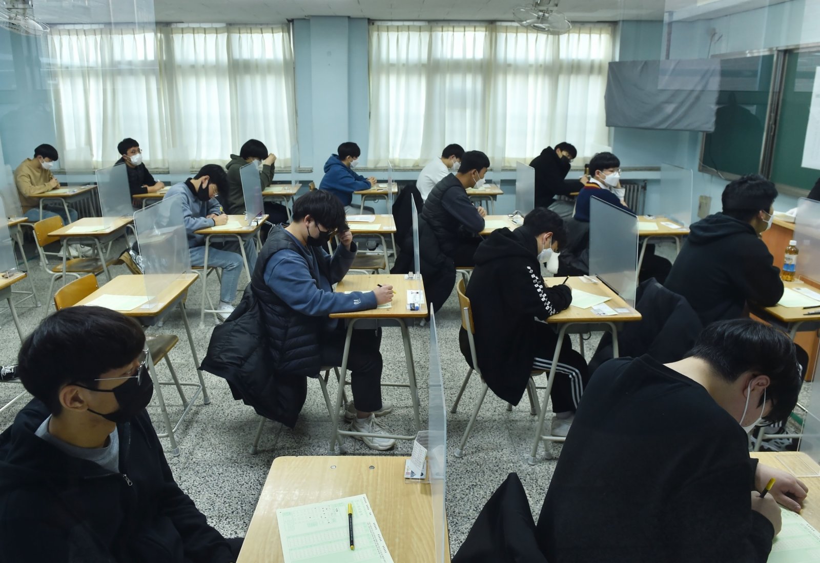 韓國今日高考　近51萬名考生應考