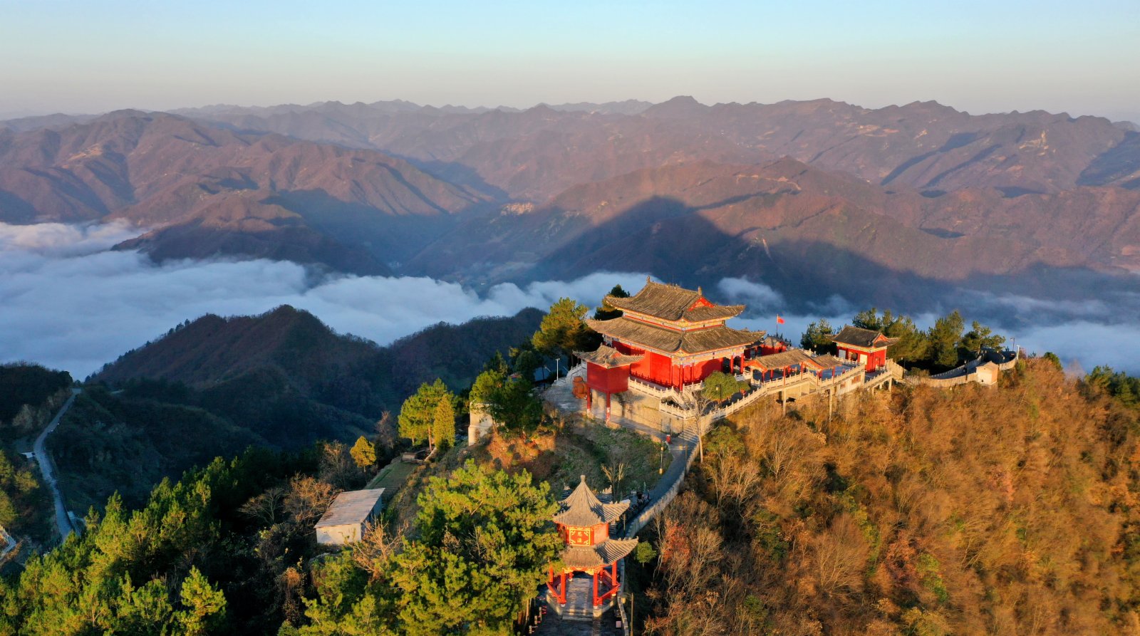 11月23日拍攝的廟山寨景區（無人機照片）。（新華社）