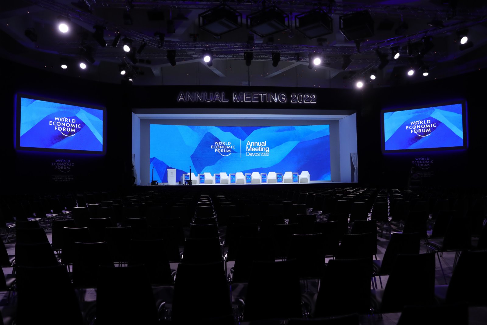這是5月21日在瑞士達沃斯拍攝的世界經濟論壇2022年年會會場。（新華社）
