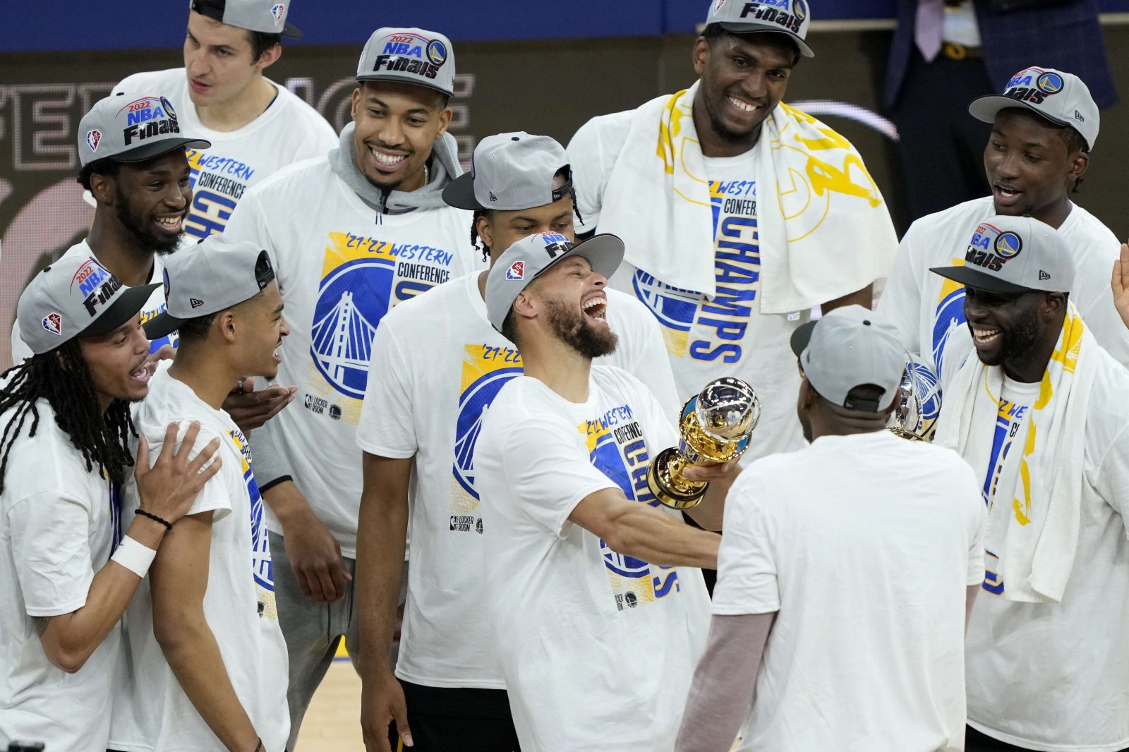 金州勇士當家球星史堤芬居里斬獲NBA歷史上第一個西決MVP。（圖源：路透社）