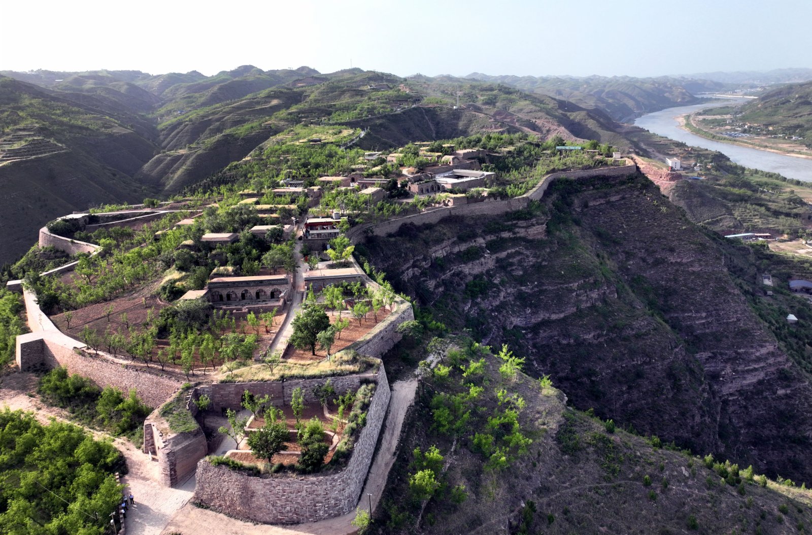 這是6月7日拍攝的吳堡石城（無人機照片）。（新華社）