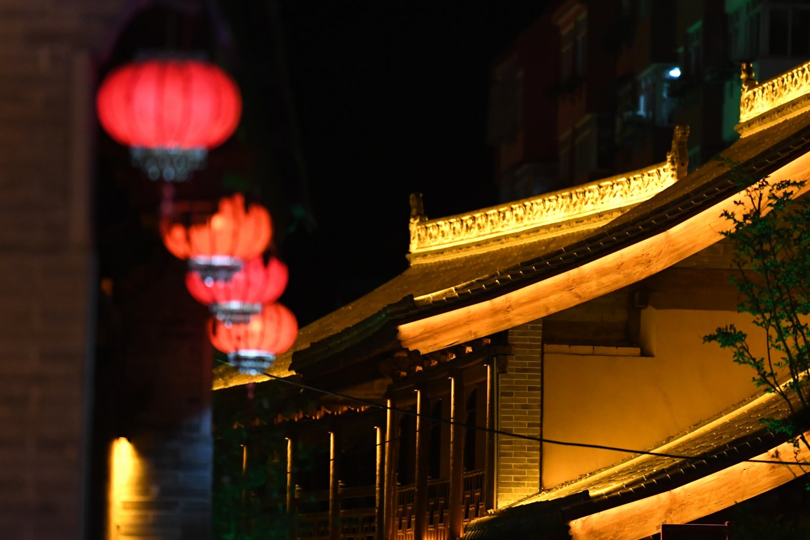 天水古城夜景。（新華社）
