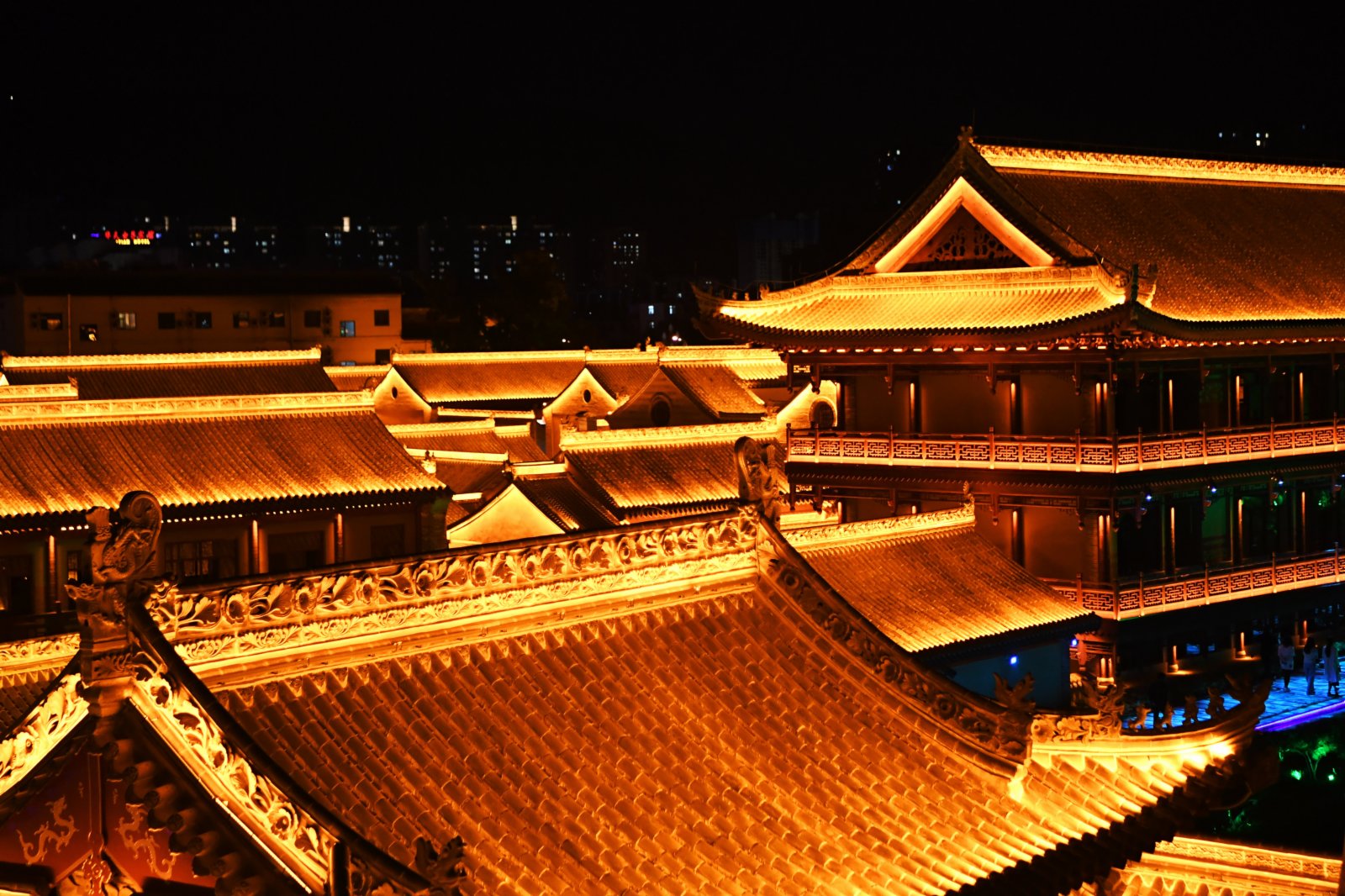 天水古城夜景。（新華社）