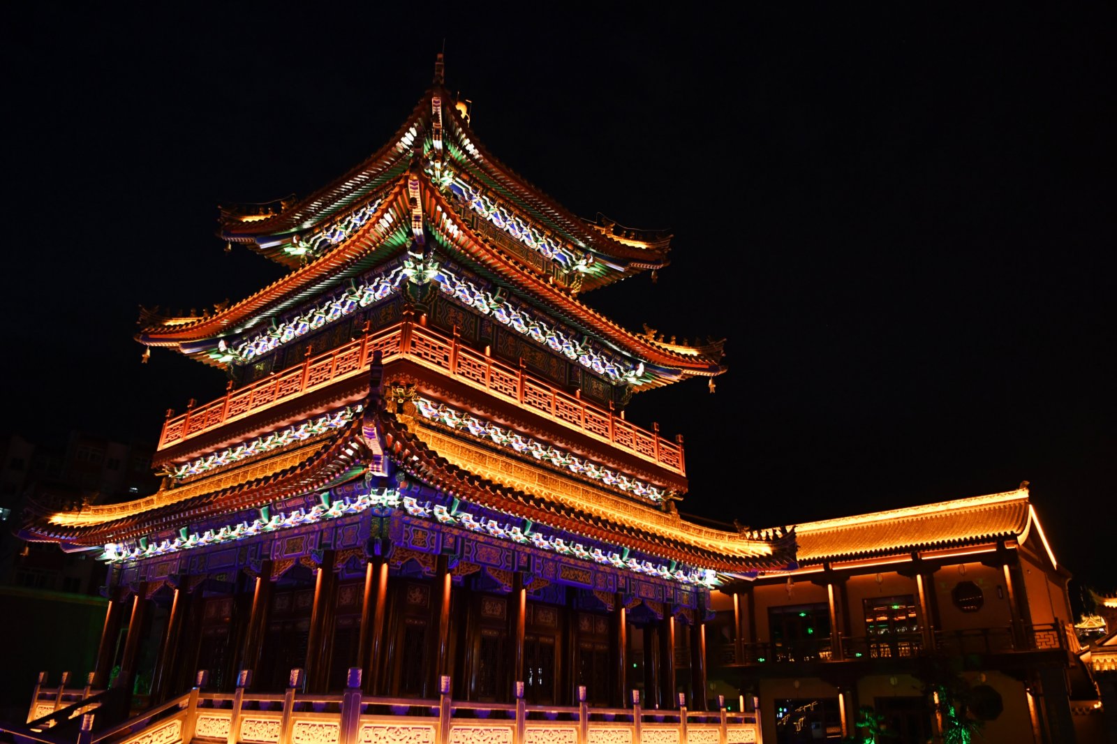 天水古城夜景。（新華社）