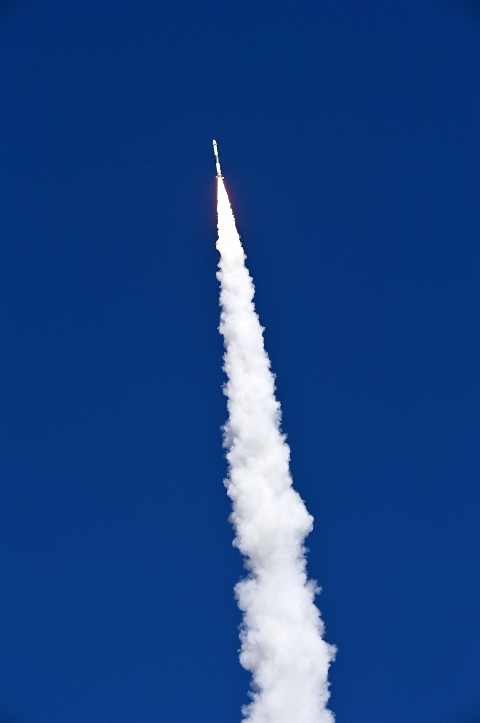 6月22日10時8分，我國在酒泉衛星發射中心使用快舟一號甲運載火箭，成功將天行一號試驗衛星發射升空。衛星順利進入預定軌道，發射任務獲得圓滿成功。