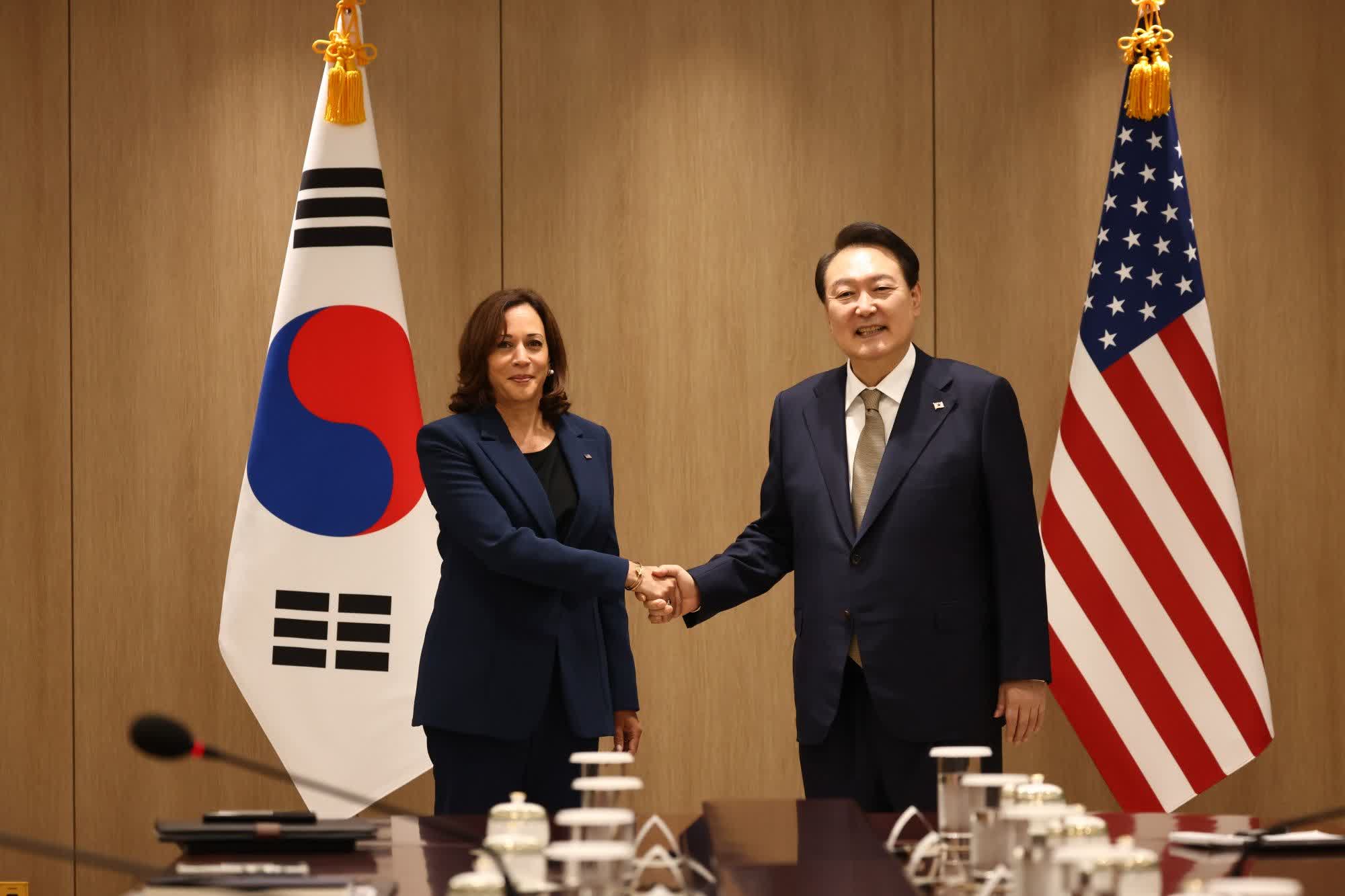 美國副總統哈里斯訪問韓國　與尹錫悅舉行會談