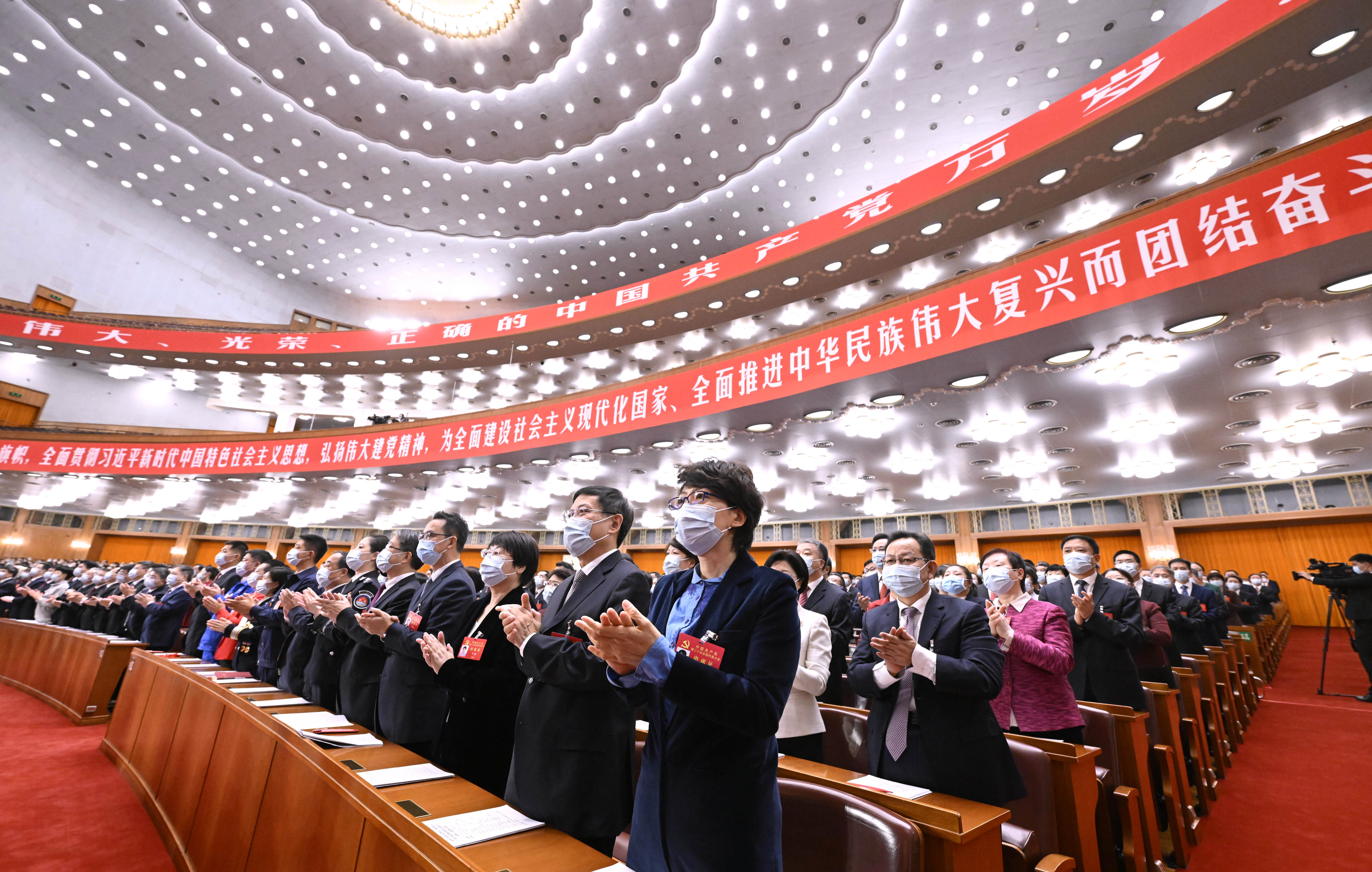 中國共產黨第二十次全國代表大會閉幕會在北京人民大會堂舉行。（新華社）