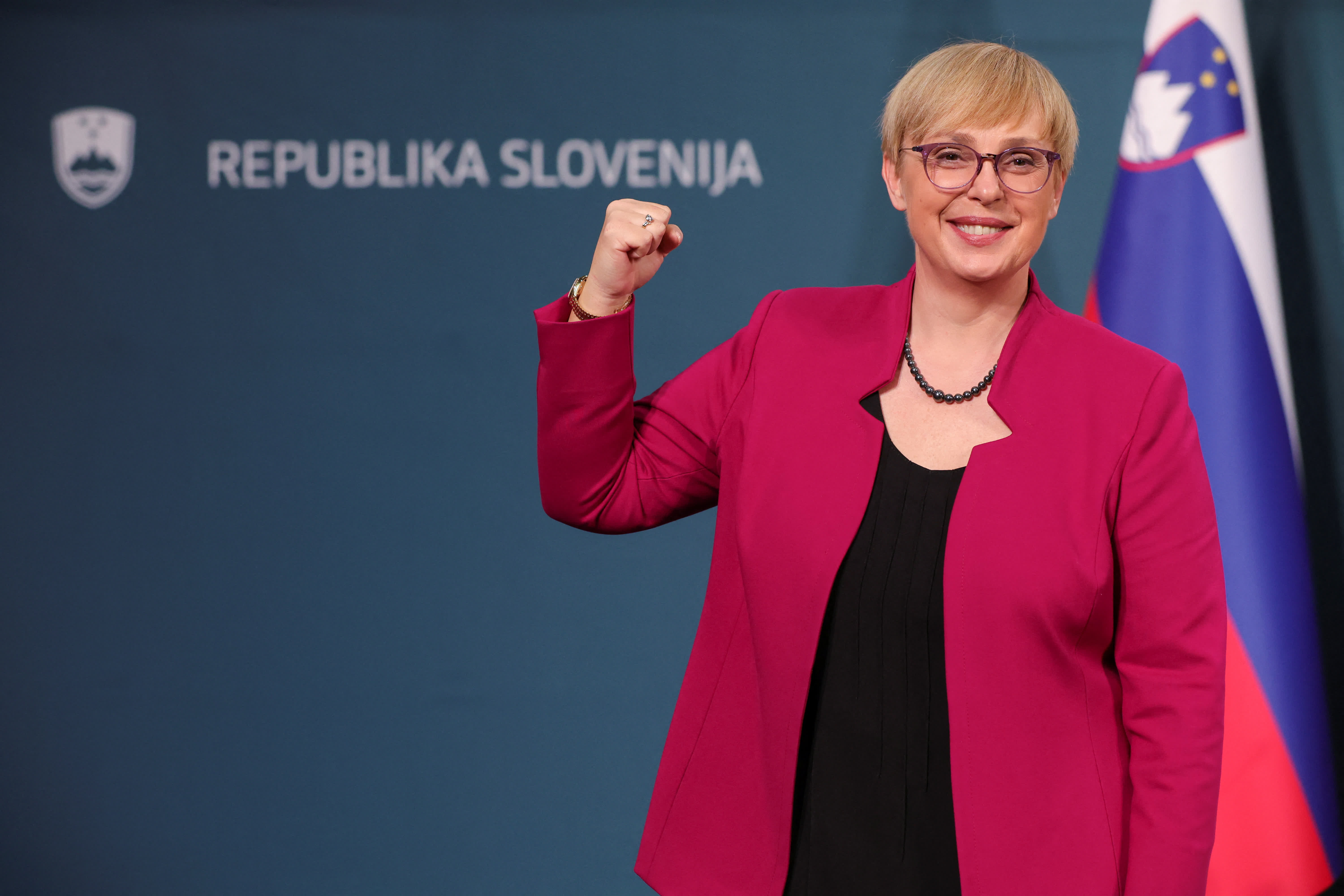 穆薩爾當選斯洛文尼亞首位女總統