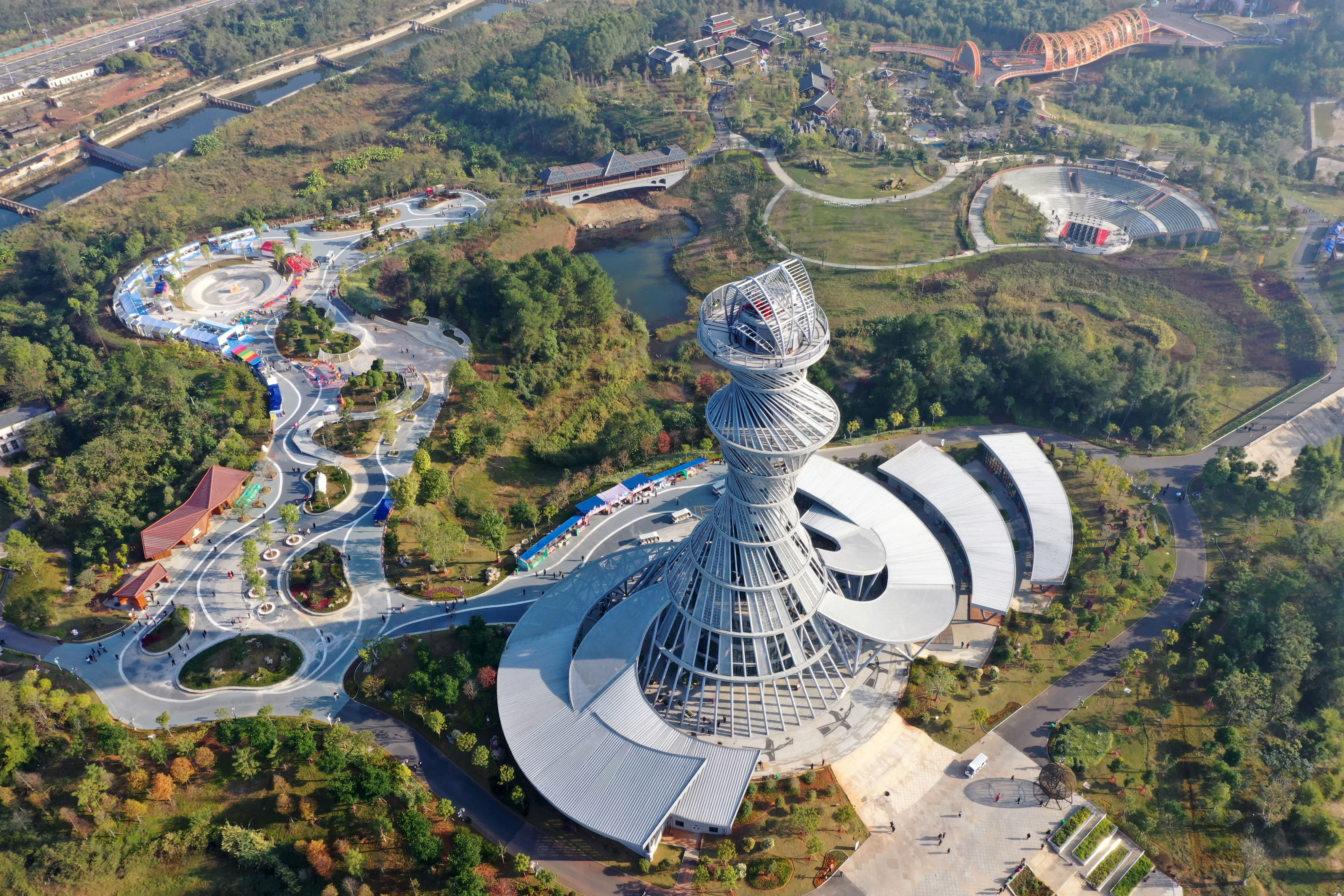 12月15日拍攝的廣西河池園博園景觀（無人機照片）。（新華社）