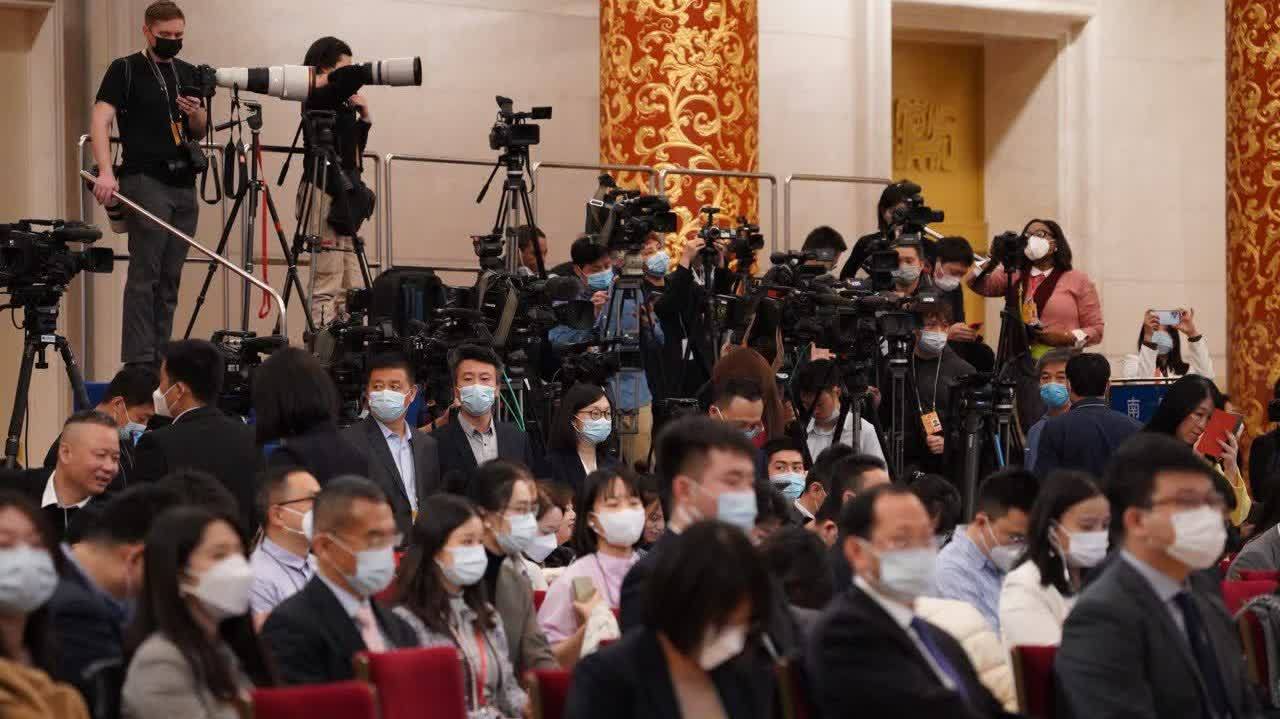 國務院總理李強記者會　現場中外媒體雲集