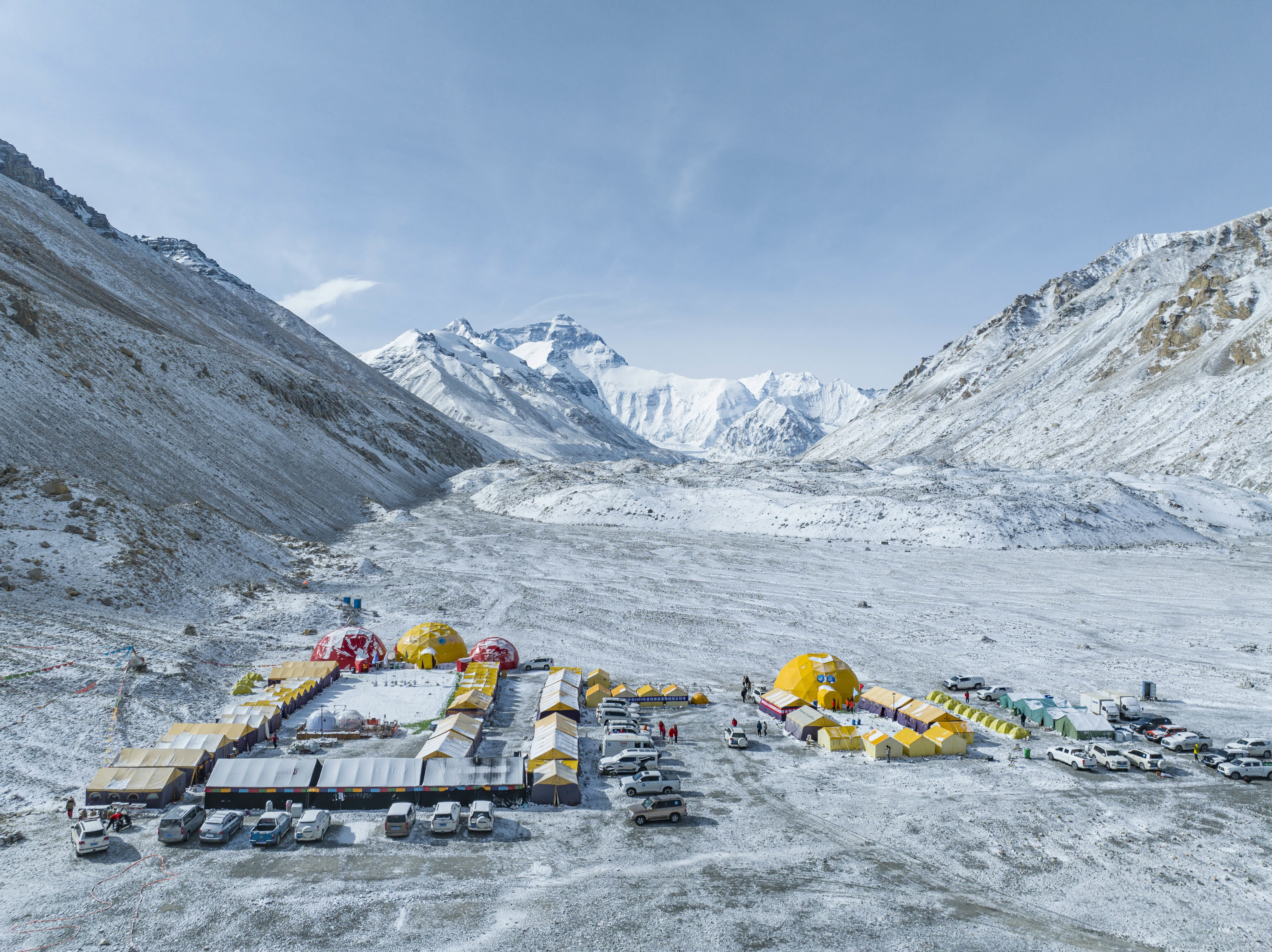 這是5月23日拍攝的珠峰登山大本營（無人機照片）。（新華社）
