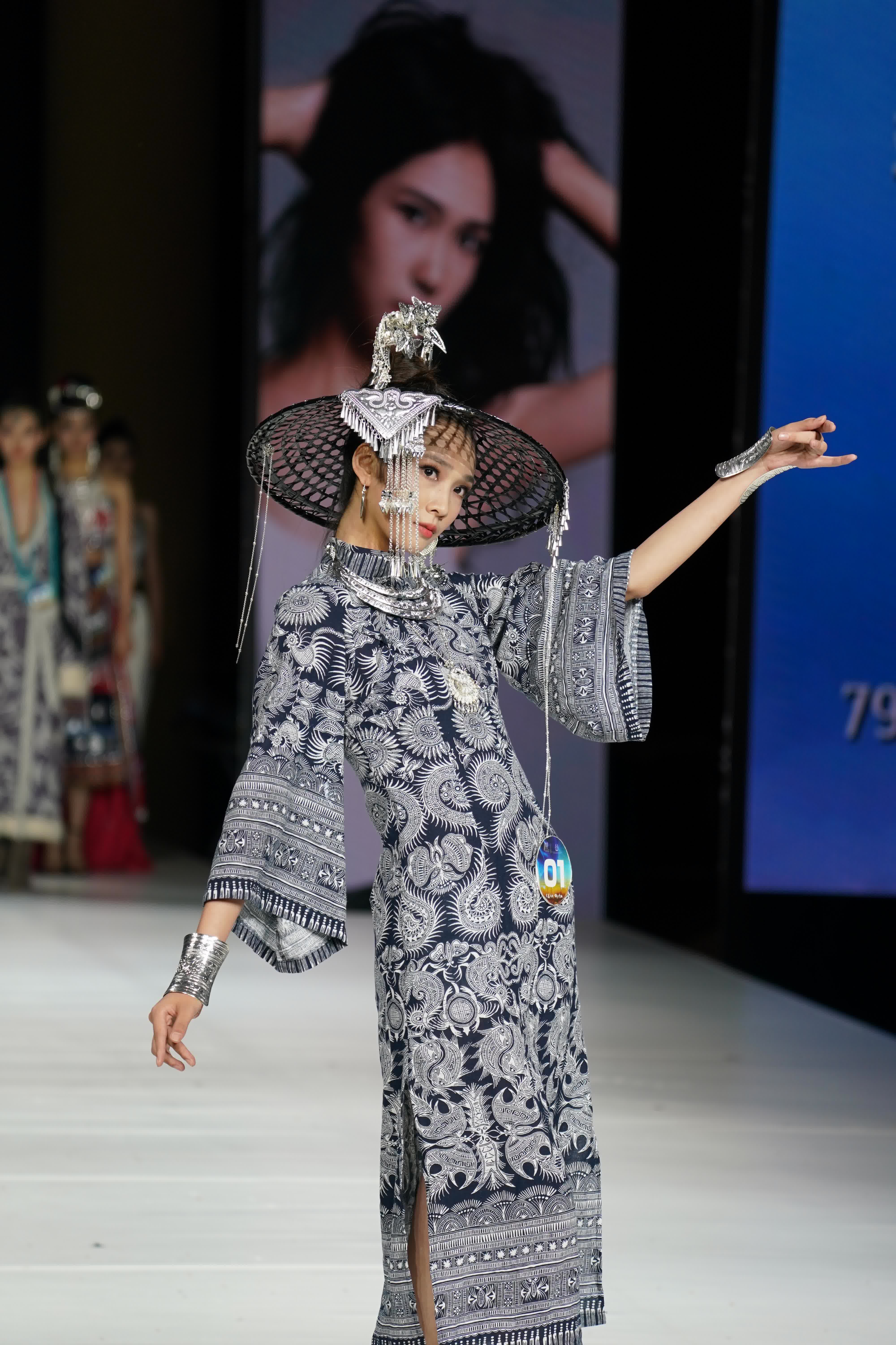 圖為1號選手蔣美程在比賽中。 （中新社）