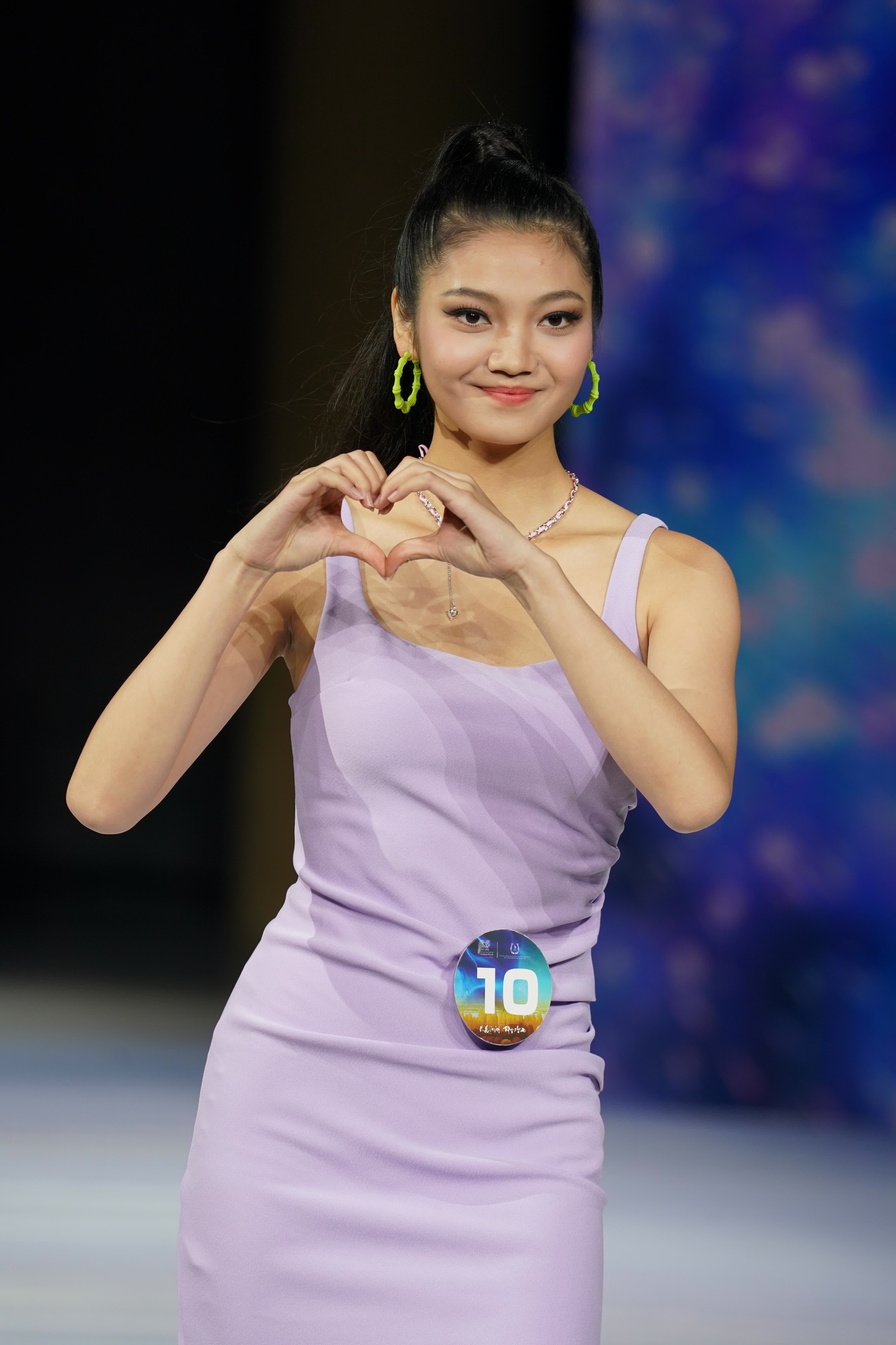 圖為10號選手王亞丹在比賽中。（中新社） 